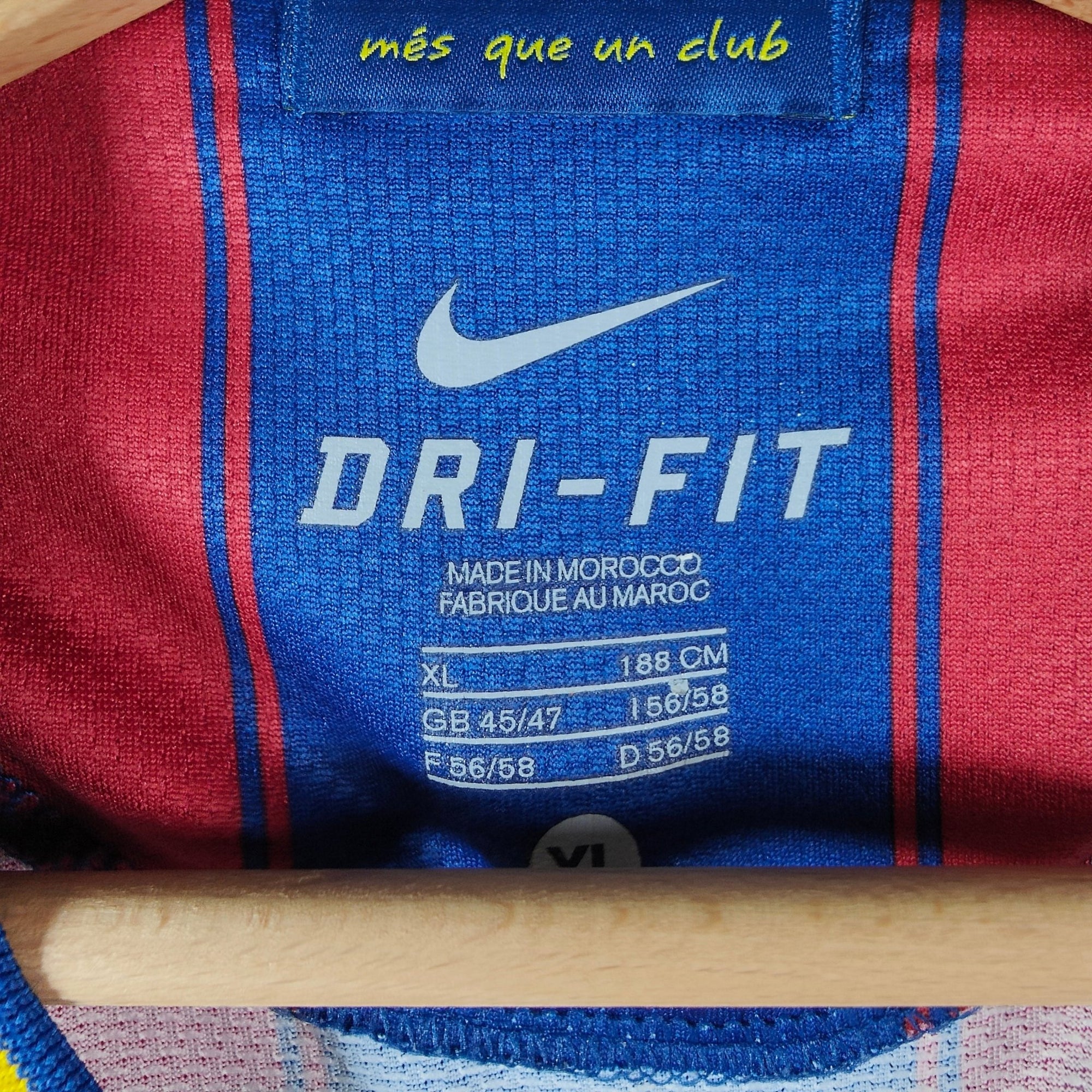 2009 - 10 FC Barcelona Home Shirt Ibrahimovic 9 - 9/10 - (XL) - Eternal Pitch