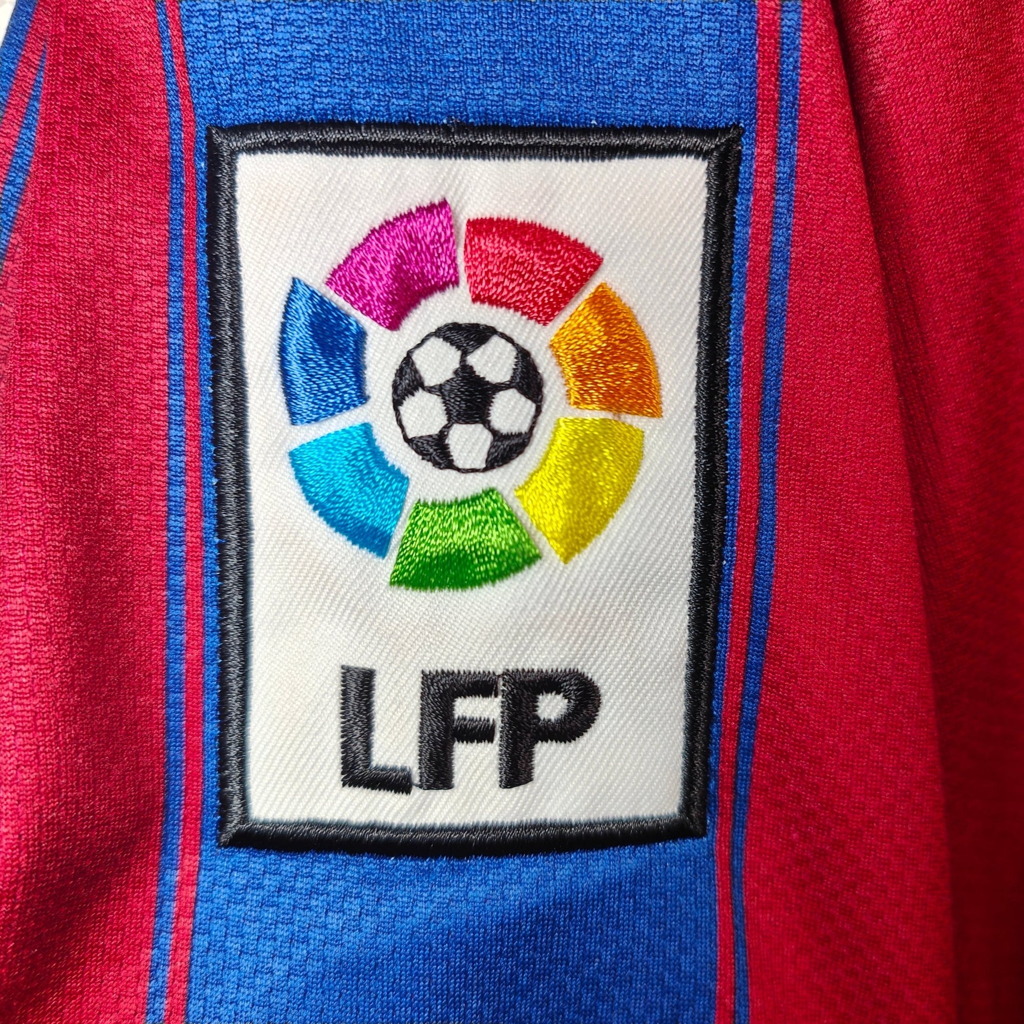 2009 - 10 FC Barcelona Home Shirt Ibrahimovic 9 - 9/10 - (XL) - Eternal Pitch