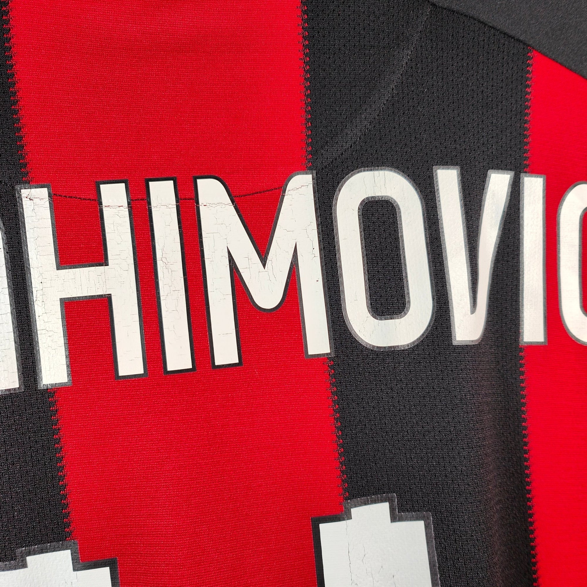 2010 - 11 AC Milan Home Shirt Ibrahimovic 11 (XL) - Eternal Pitch