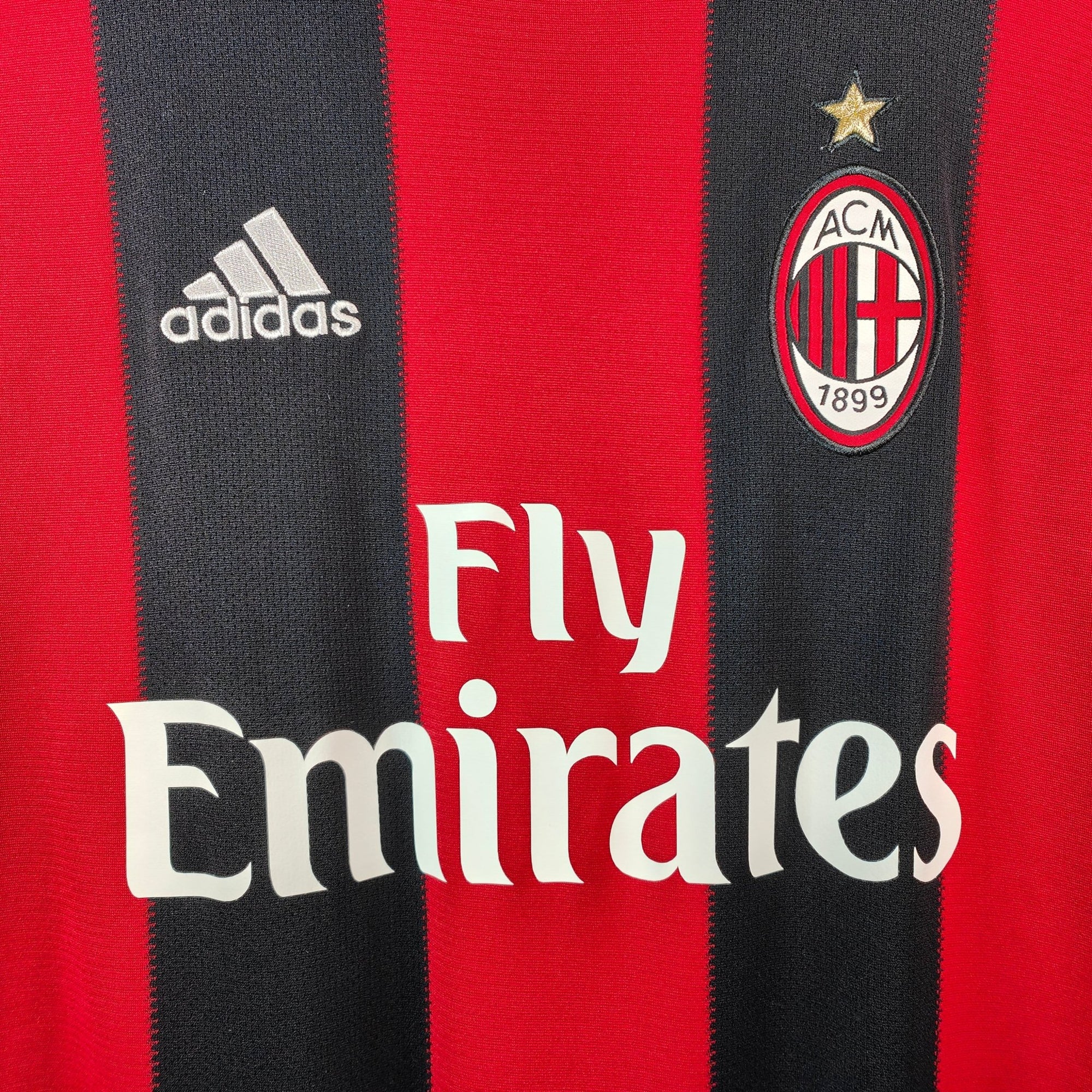 2010 - 11 AC Milan Home Shirt Ibrahimovic 11 (XL) - Eternal Pitch