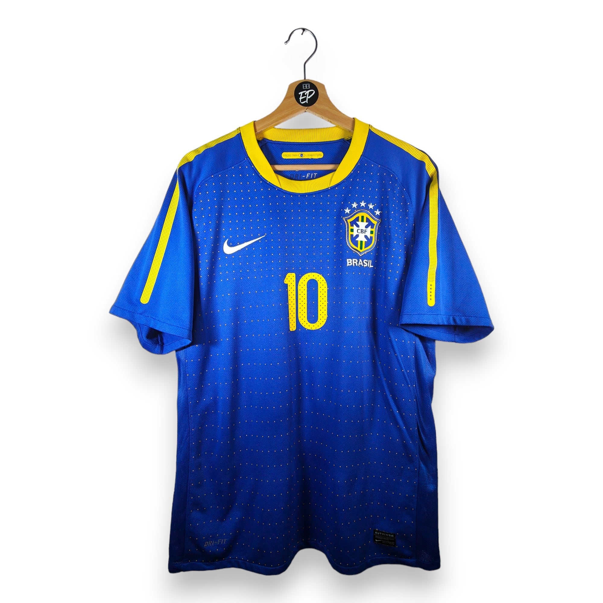 2010 - 11 Brazil Away Shirt Kaka 10 (L) - Eternal Pitch