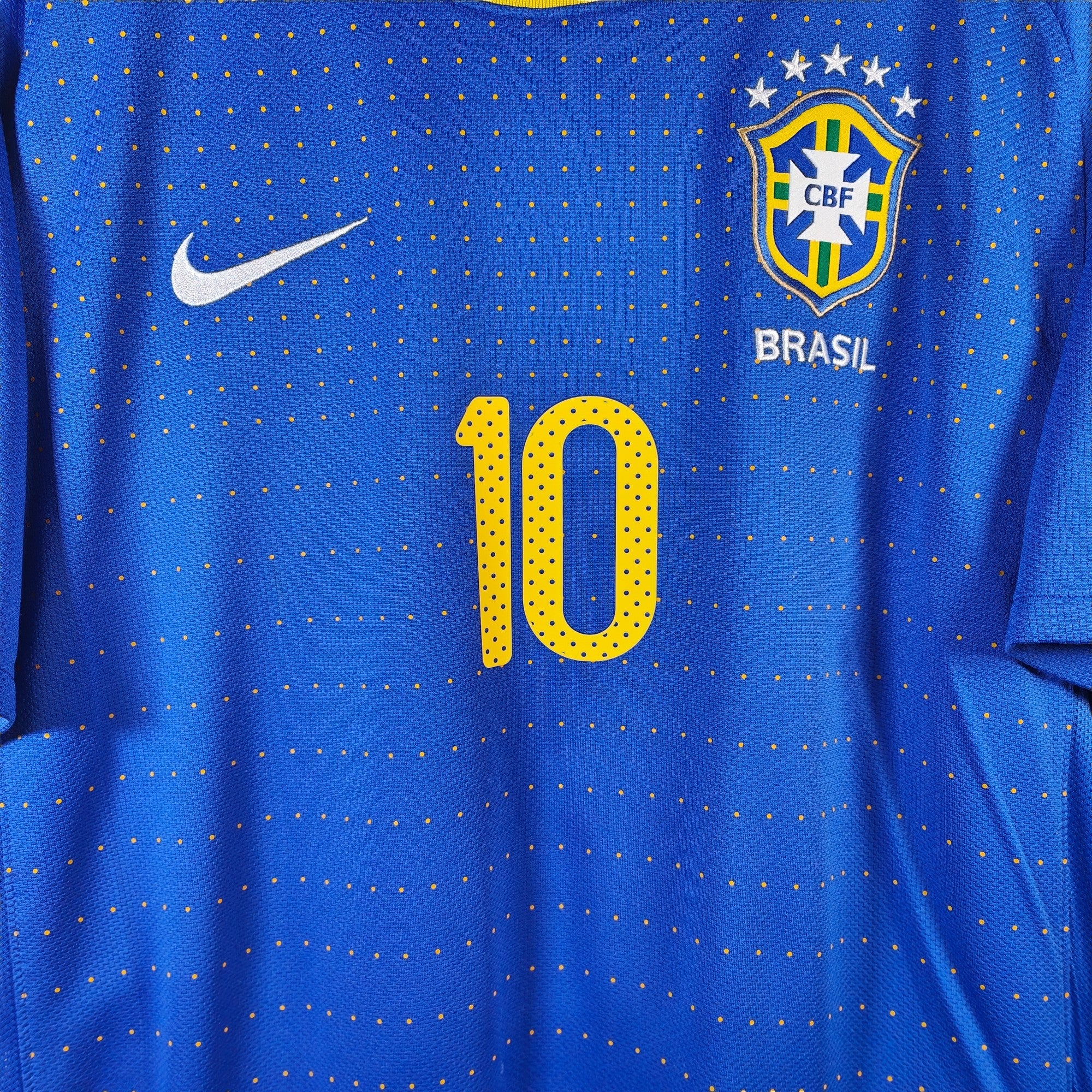 2010 - 11 Brazil Away Shirt Kaka 10 (L) - Eternal Pitch