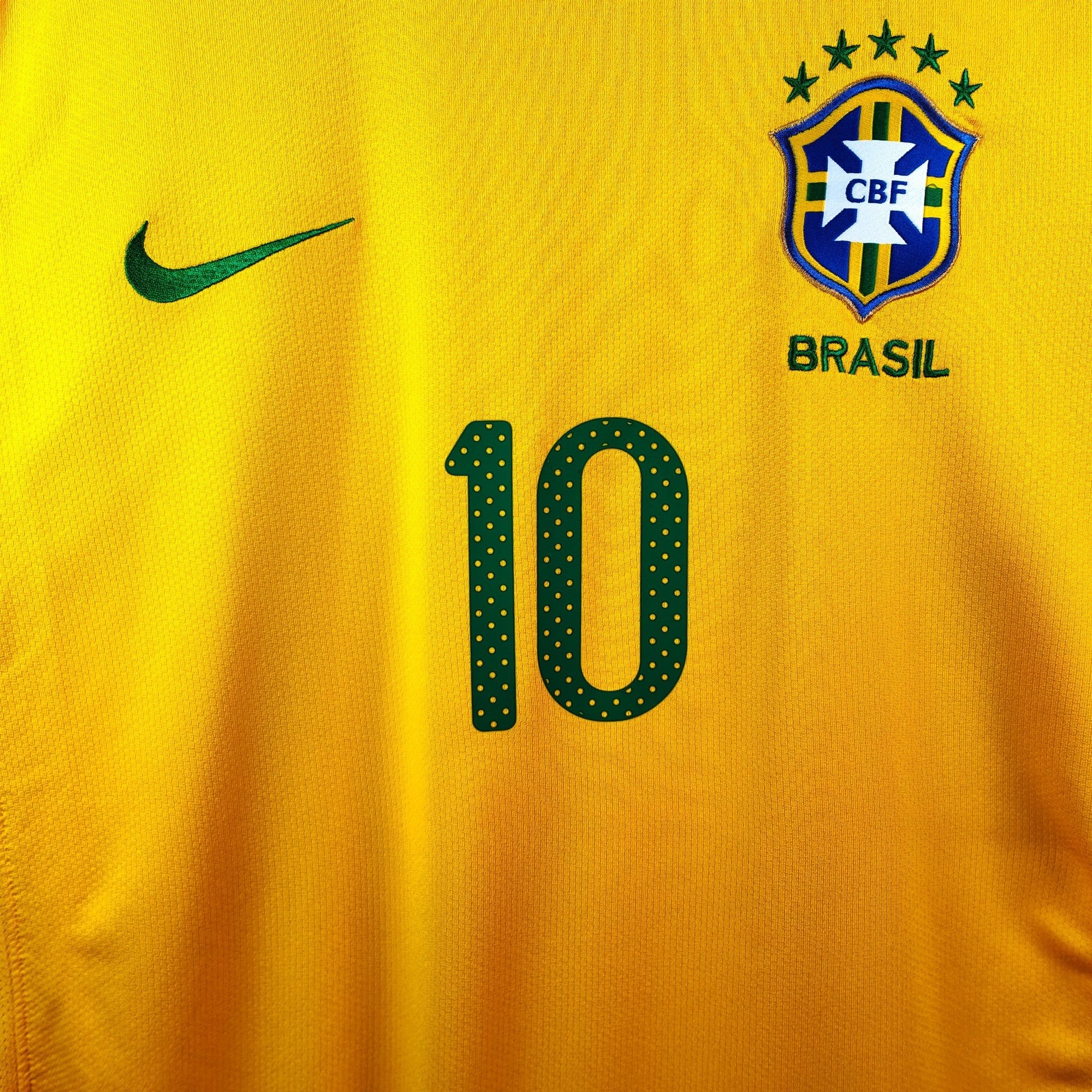 2010 - 11 Brazil Home Shirt Kaka 10 (M) - Eternal Pitch