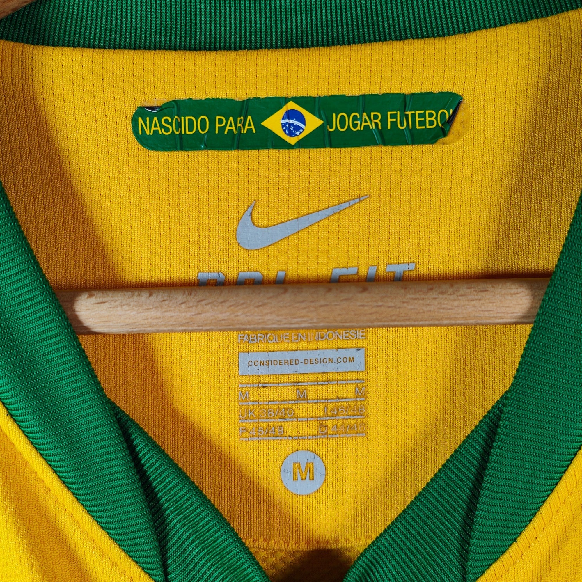 2010 - 11 Brazil Home Shirt Kaka 10 (M) - Eternal Pitch