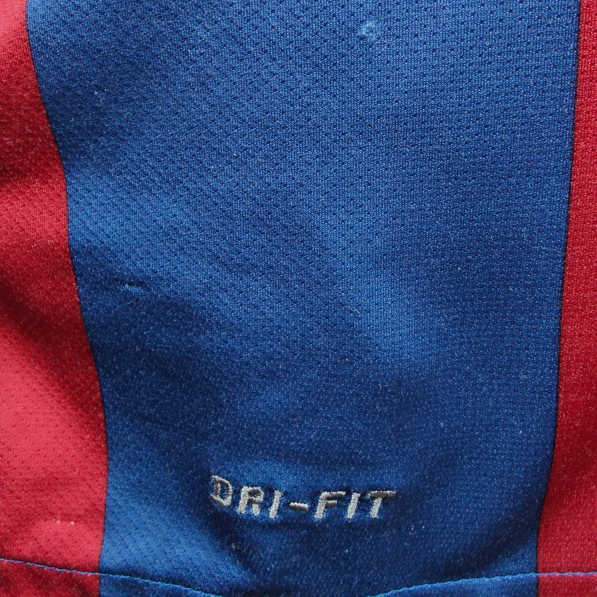 2010 - 11 FC Barcelona Home Shirt Messi 10 (XL) - Eternal Pitch