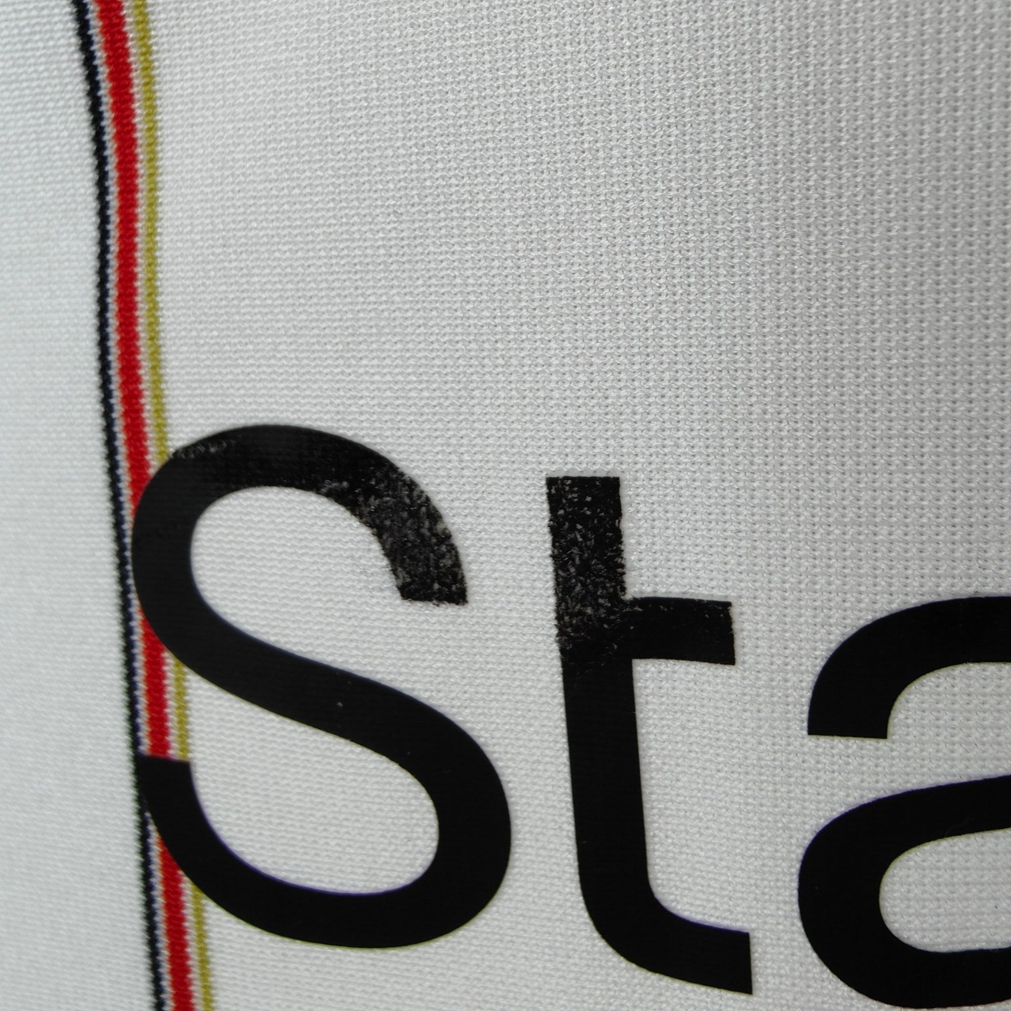 2010 - 11 Liverpool Away Shirt Gerrard 8 (XL) - Eternal Pitch