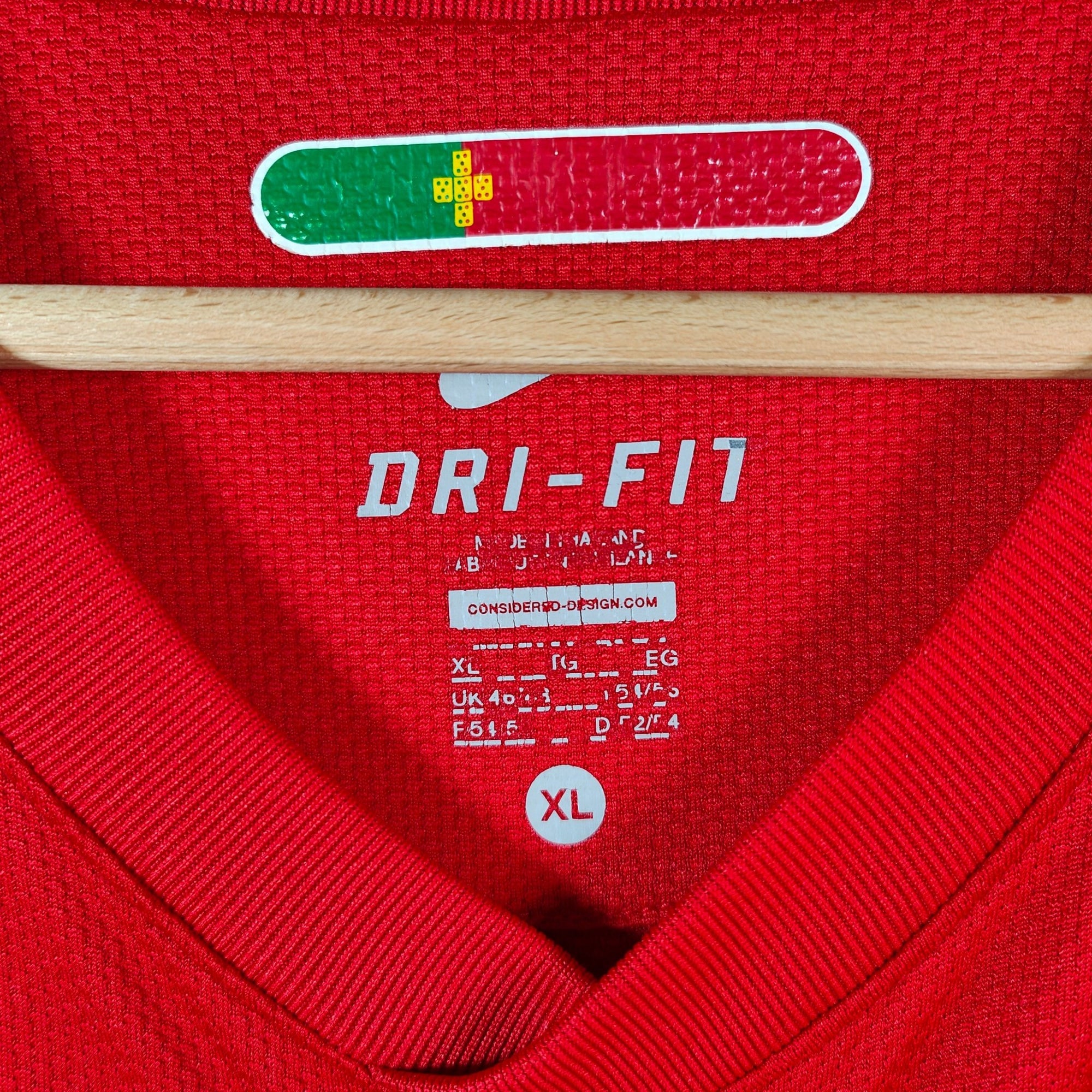 2010 - 11 Portugal Home Shirt Ronaldo 7 - 9.5/10 - (XL) - Eternal Pitch