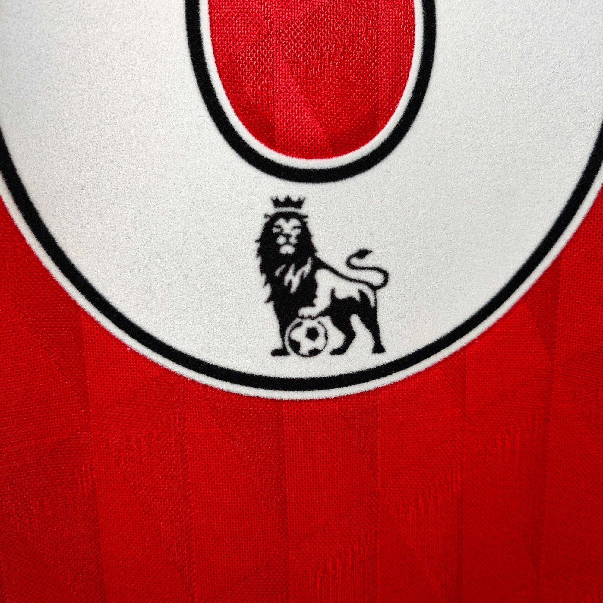 2010 - 12 Liverpool Home Shirt Gerrard 8 (L) - Eternal Pitch