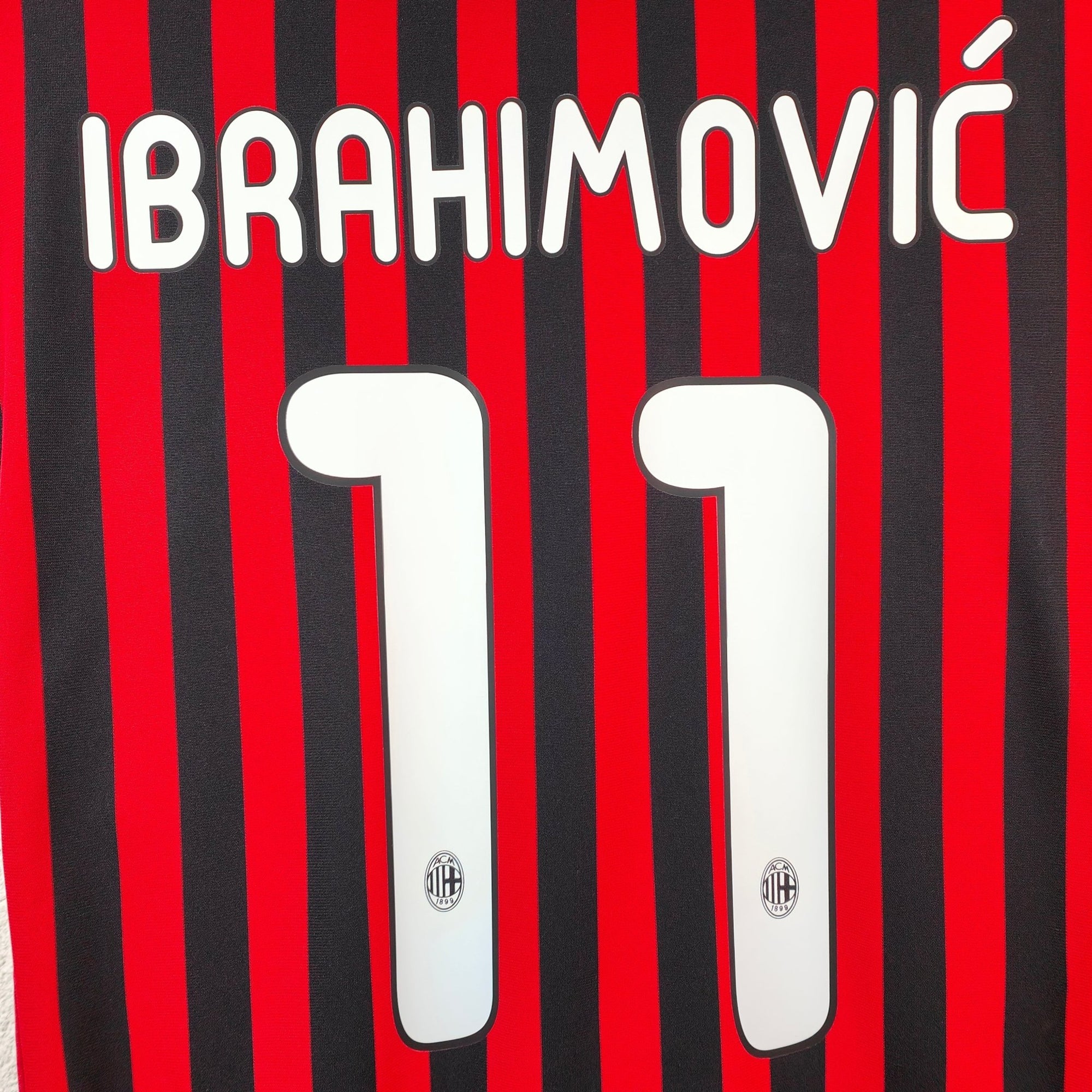 2011 - 12 AC Milan Home Shirt Ibrahimovic 11 - 8.5/10 - (M) - Eternal Pitch