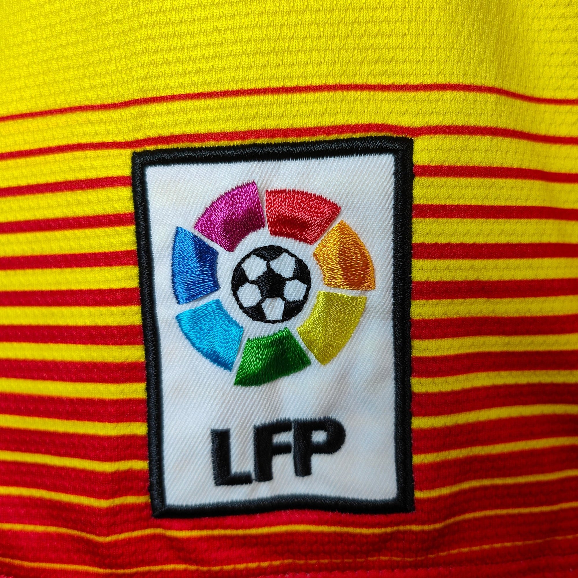 2013 - 14 FC Barcelona Away Shirt Neymar 11 (L) - Eternal Pitch