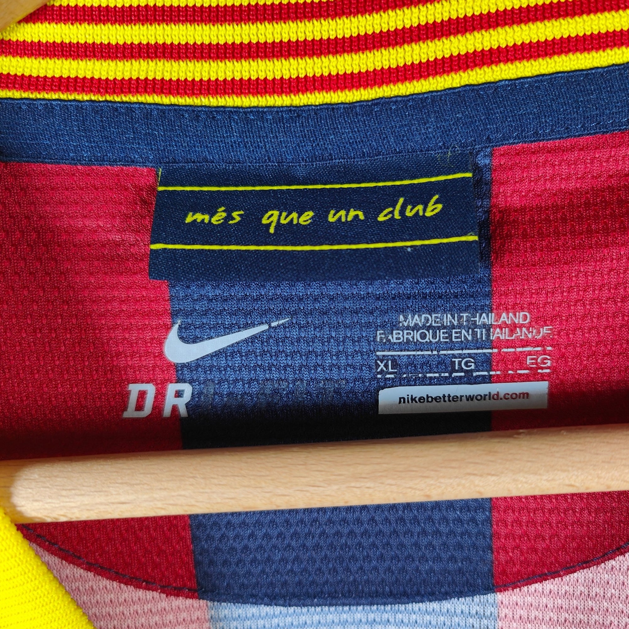 2013 - 14 FC Barcelona Home Shirt Neymar 11 - 9/10 - (XL) - Eternal Pitch