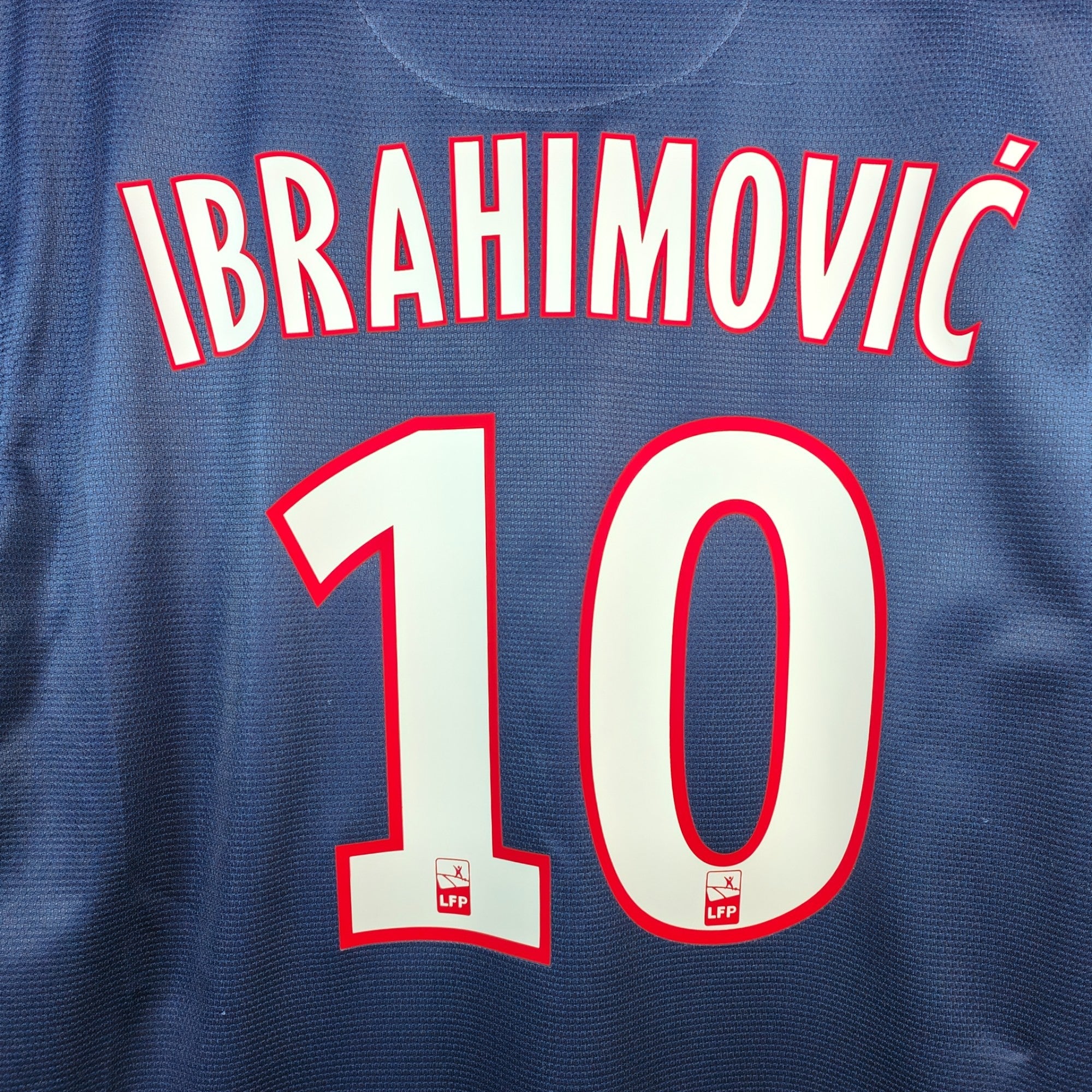 2013 - 14 PSG Home Shirt Ibrahimovic 10 (L) - Eternal Pitch