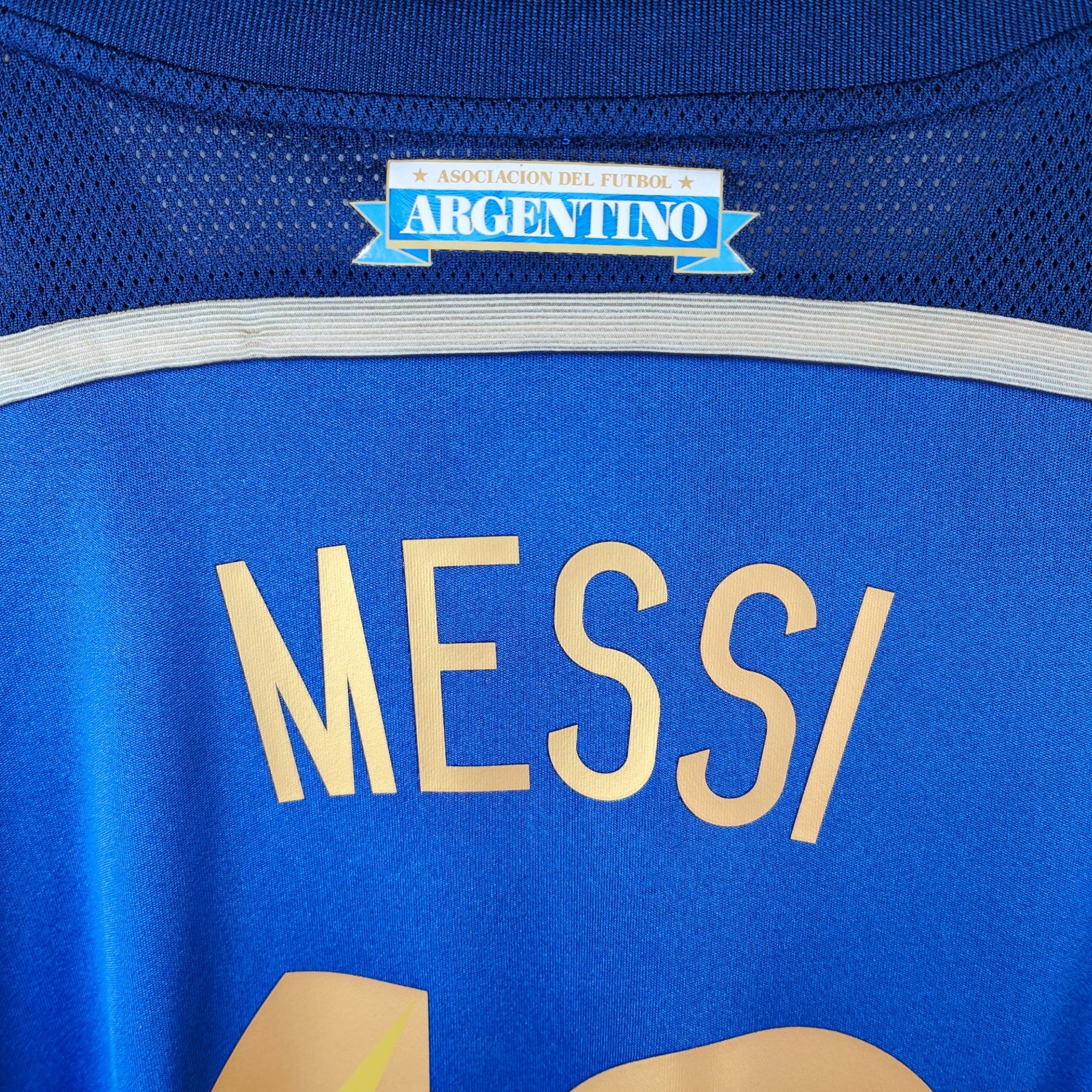 2014 - 15 Argentina Away Shirt Messi 10 (XL) - Eternal Pitch