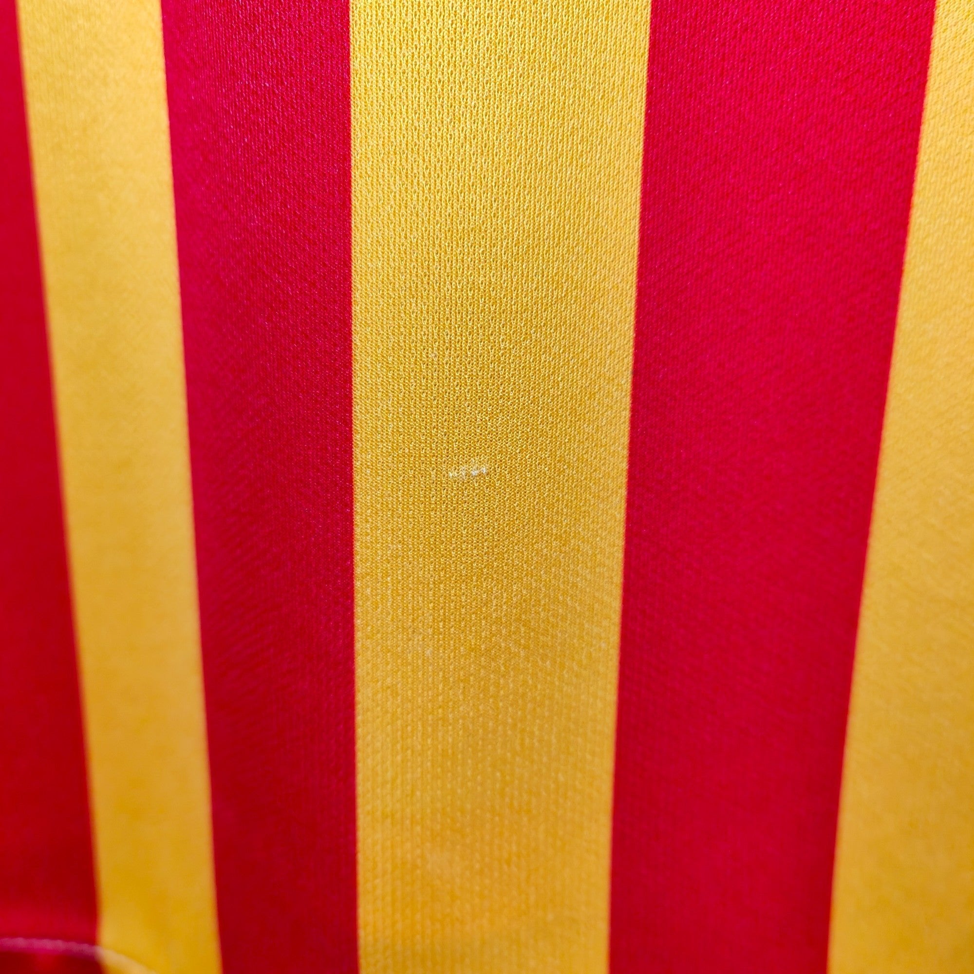 2015 - 16 FC Barcelona Away Shirt Messi 10 (XL) - Eternal Pitch