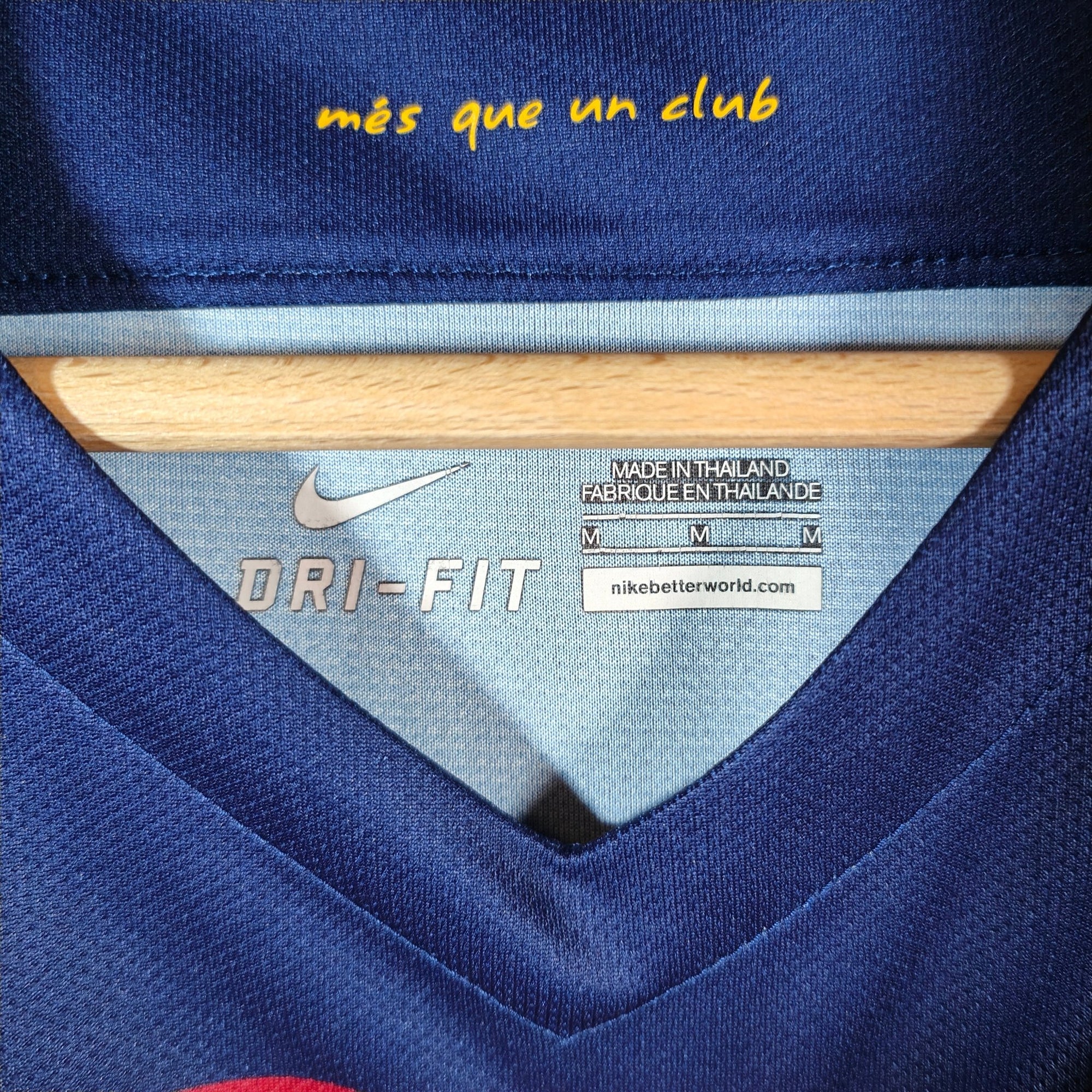 2015 - 16 FC Barcelona Home Shirt Neymar 11 - 9/10 - (M) - Eternal Pitch