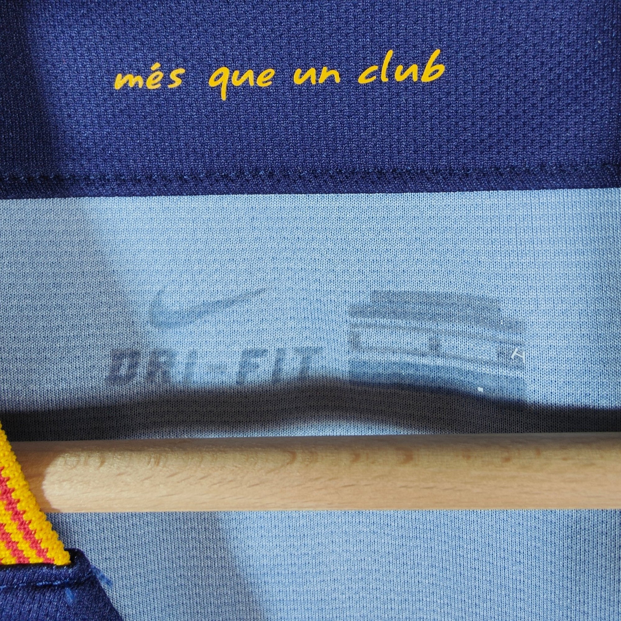 2015 - 16 FC Barcelona Home Shirt Neymar 11 - 9.5/10 - (S) - Eternal Pitch