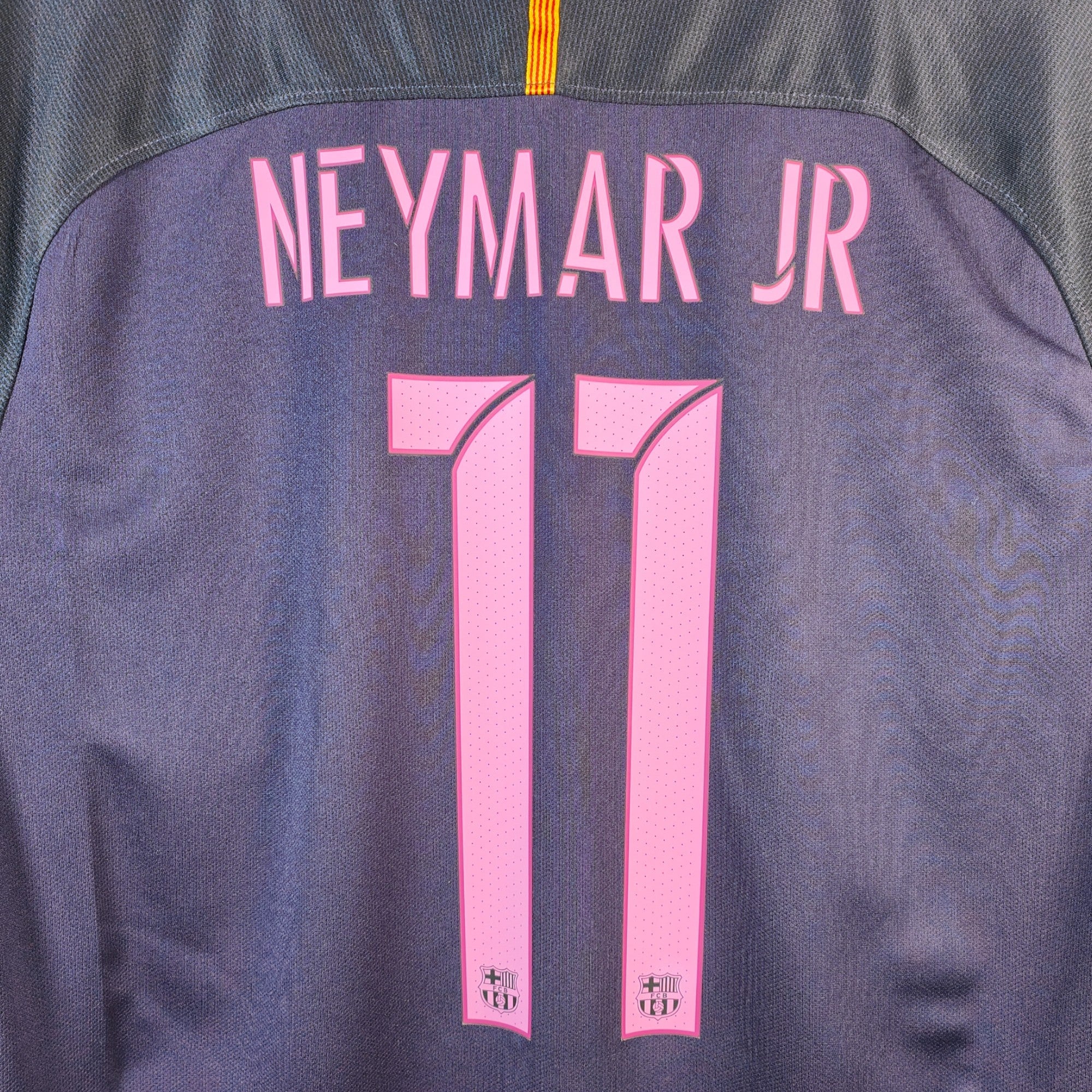 2016 - 17 FC Barcelona Away Shirt Neymar 11 (L) - Eternal Pitch