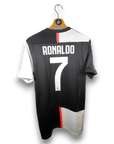 2019 - 20 Juventus Home Shirt Ronaldo 7 - 9.5/10 - (M) - Eternal Pitch
