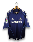 2005-06 Real Madrid Away Shirt Zidane