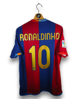 2006-07 FC Barcelona Home Shirt Ronaldinho