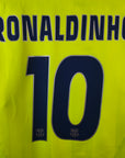 2005-06 FC Barcelona Away Shirt Ronaldinho