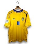 2005-06 Sweden Home Shirt Larsson