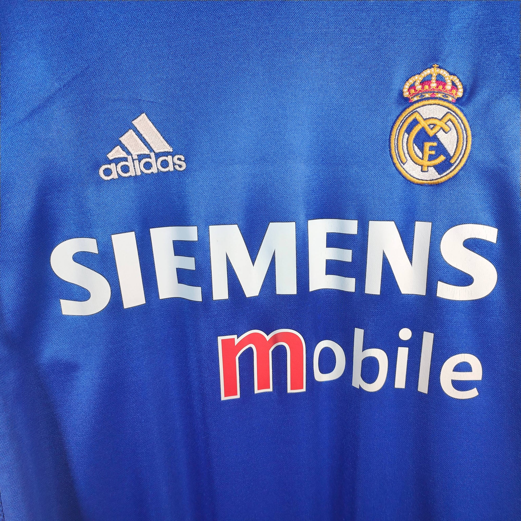 2004-05 Real Madrid Third Shirt Zidane