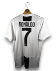 AUCTION 2018 - 19 Juventus Home Shirt Ronaldo 7 - 9.5/10 - (M) - Eternal Pitch