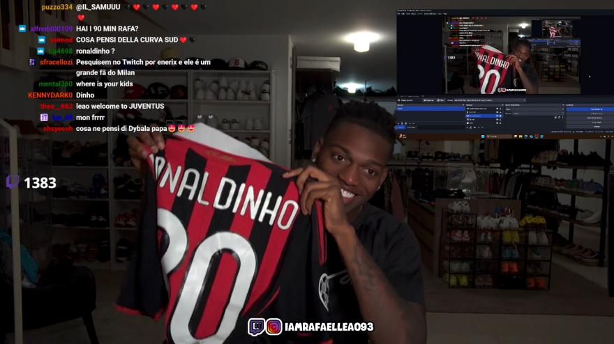 Rafael Leão Tries EternalPitch Vintage Football Shirts