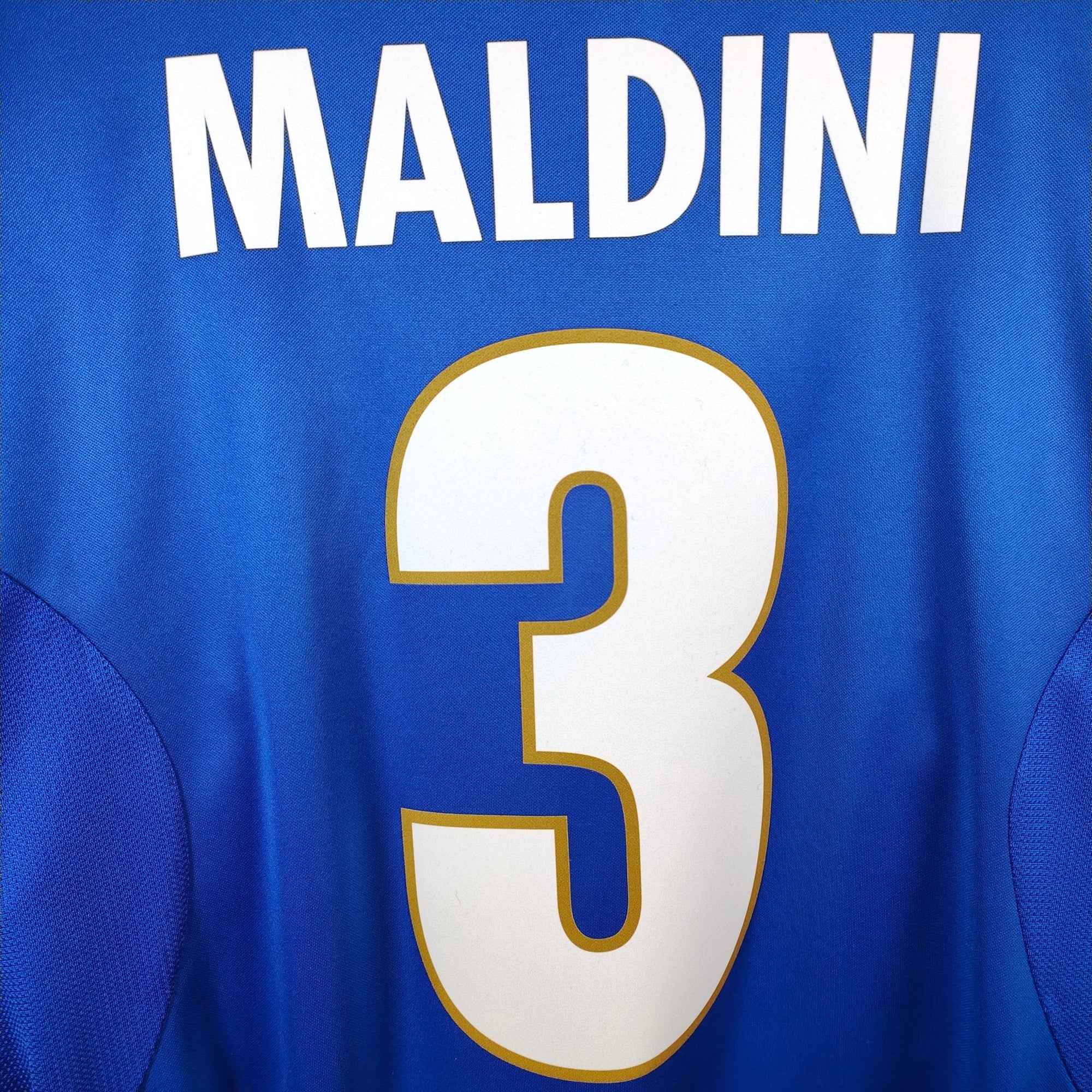 1996 - 97 Italy Home Shirt Maldini 3 - 9/10 - (XL) - Eternal Pitch