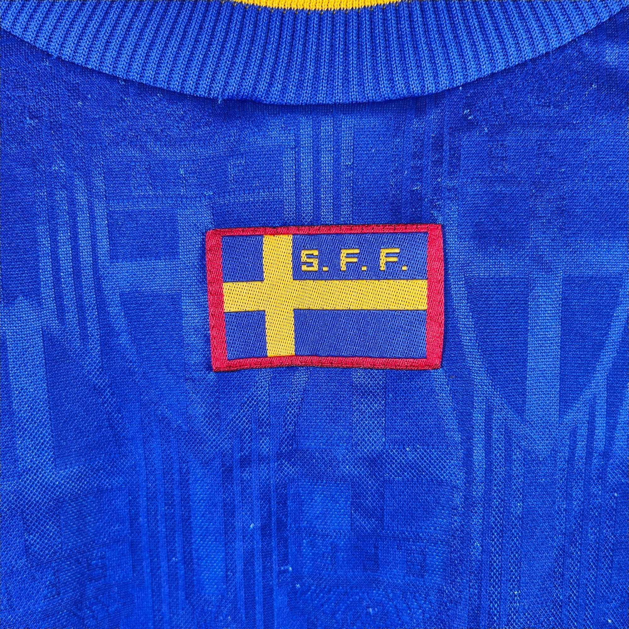 1996 - 98 Sweden Away Shirt - 8/10 - (M) - Eternal Pitch