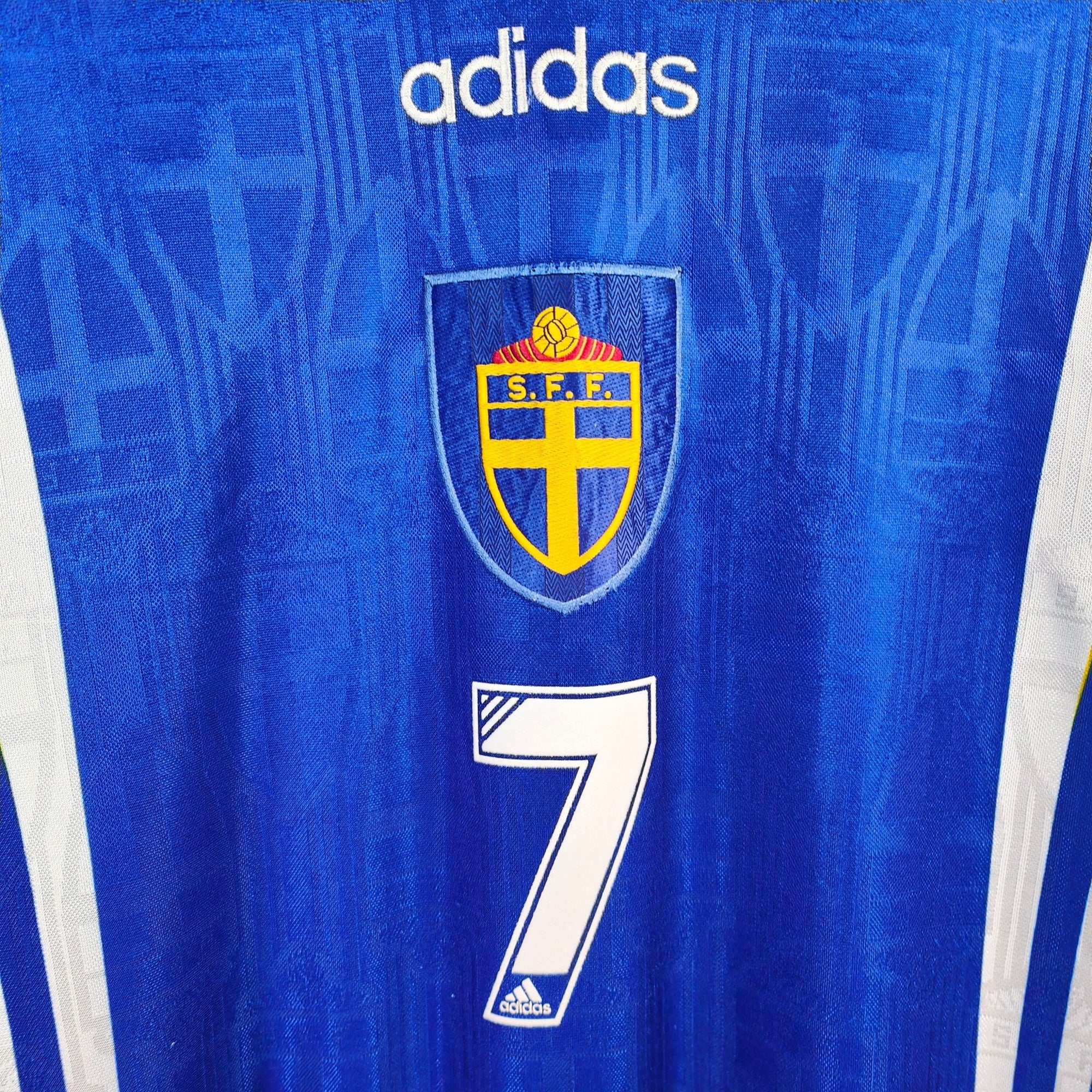 1996 - 98 Sweden Away Shirt Larsson 7 - 8/10 - (M) - Eternal Pitch