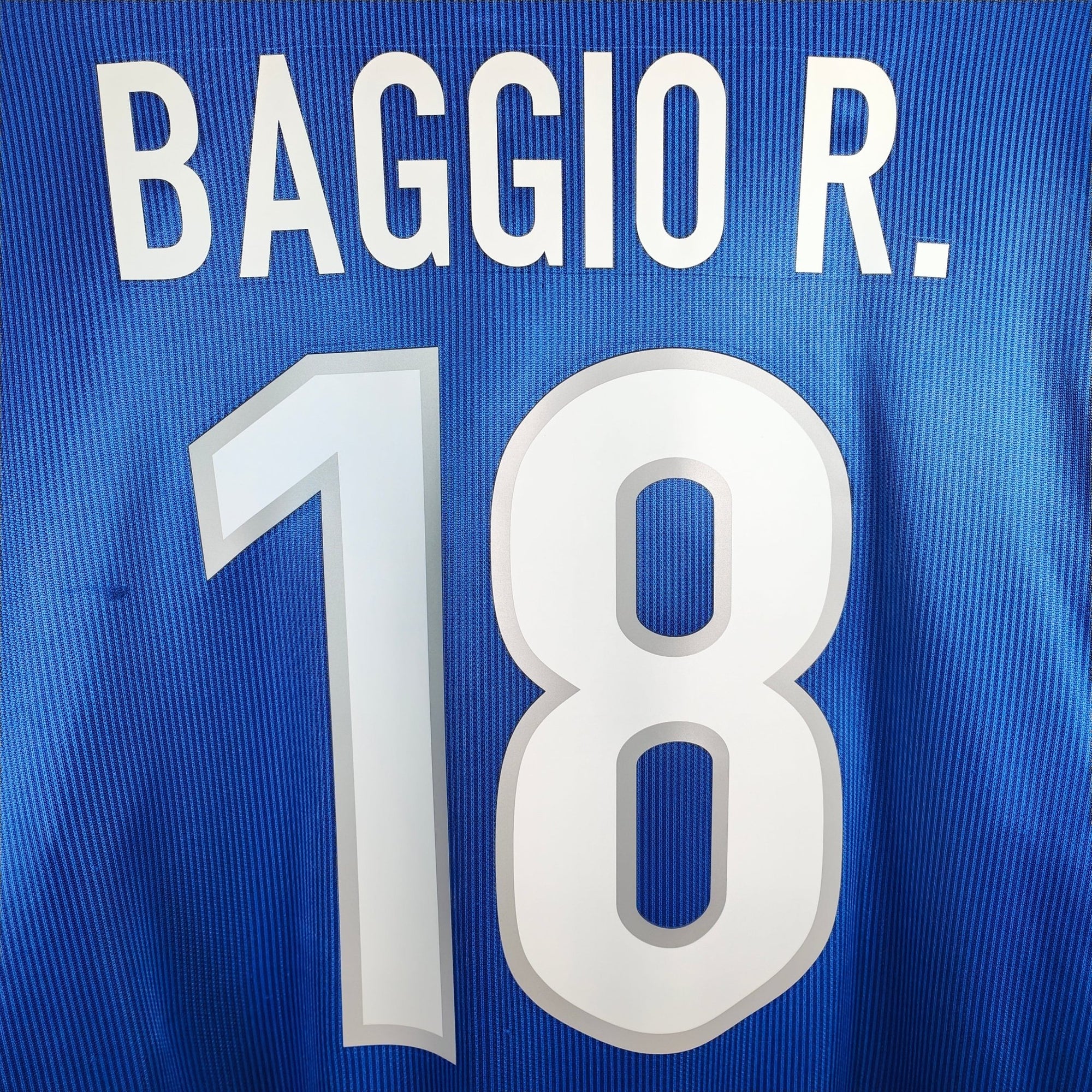 1997 - 98 Italy Home Shirt Baggio 18 - 7.5/10 - (L) - Eternal Pitch