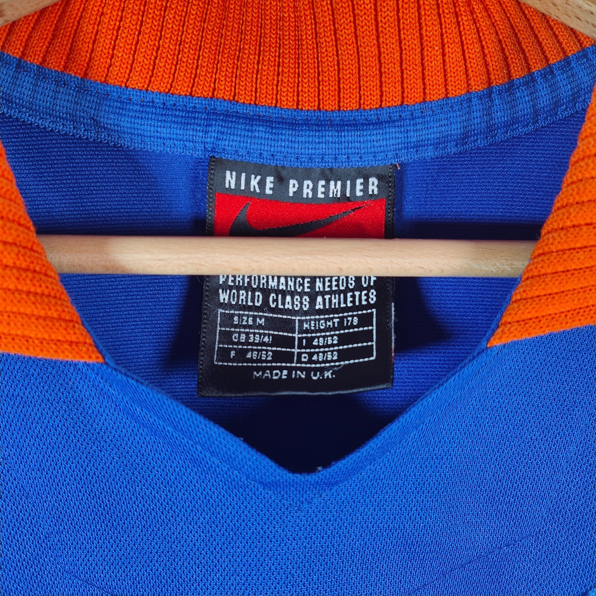 1997 - 98 Netherlands Away Shirt Bergkamp 8 (M) - Eternal Pitch