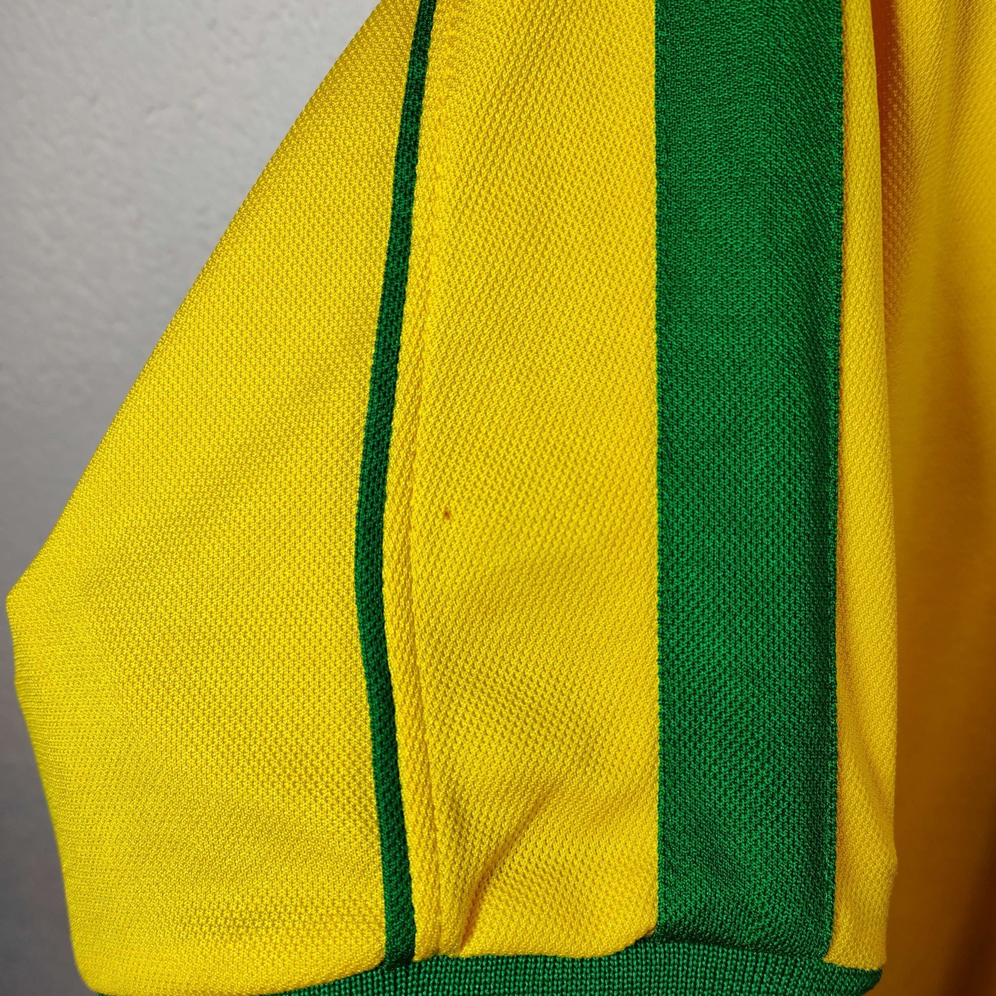 1998 - 00 Brazil Home Shirt Ronaldo 9 - 7.5/10 - (M) - Eternal Pitch