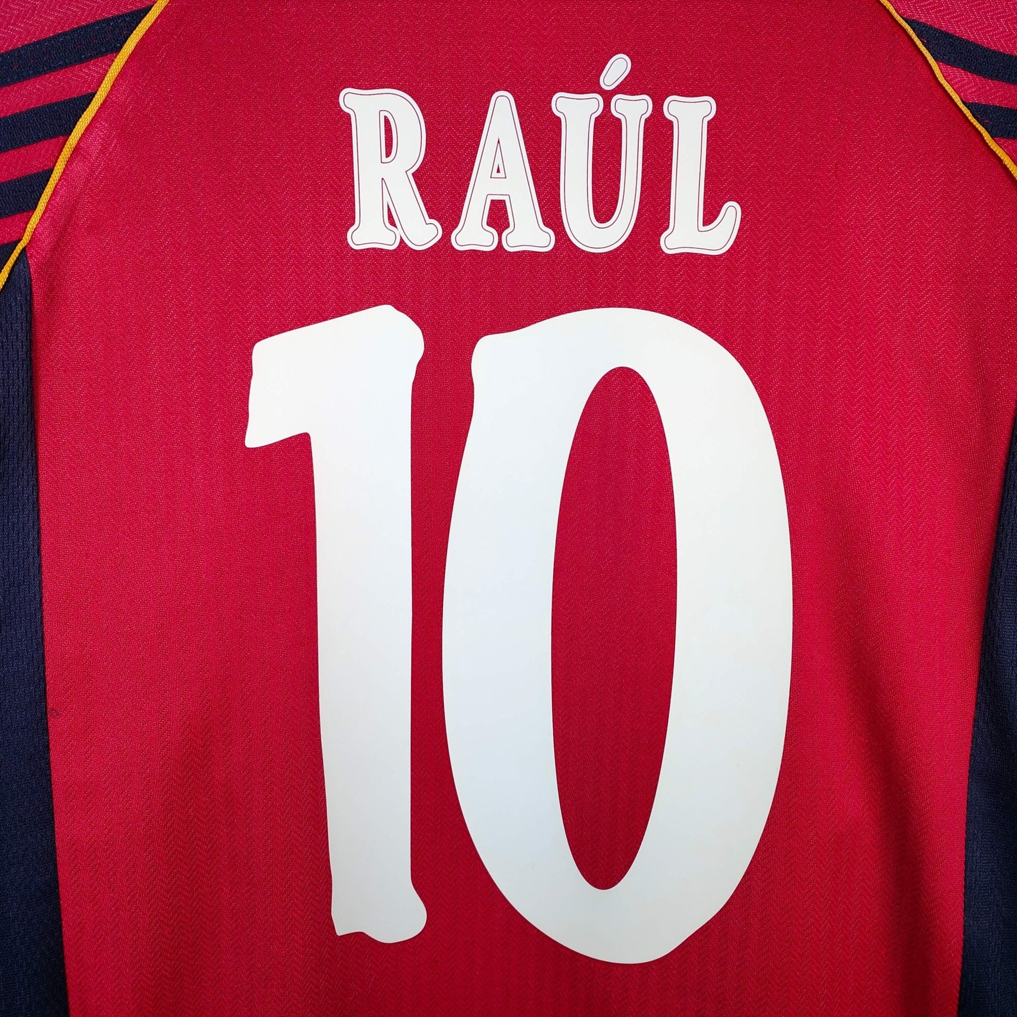 1998 - 99 Spain Home Shirt Raul 10 - 7/10 - (L) - Eternal Pitch