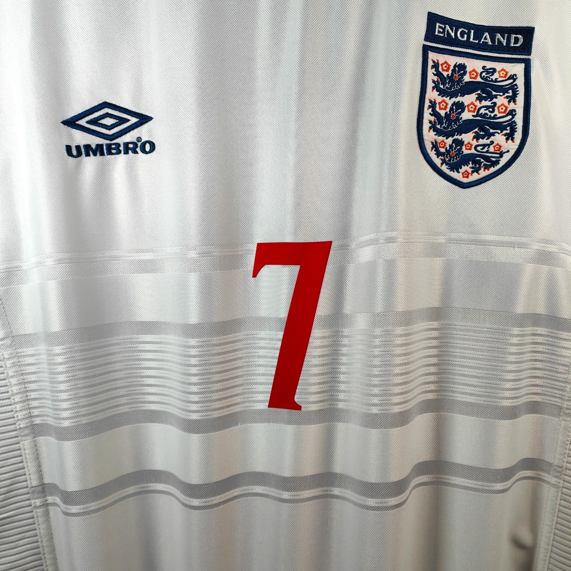 1999 - 01 England Home Shirt Beckham 7 (L) - Eternal Pitch