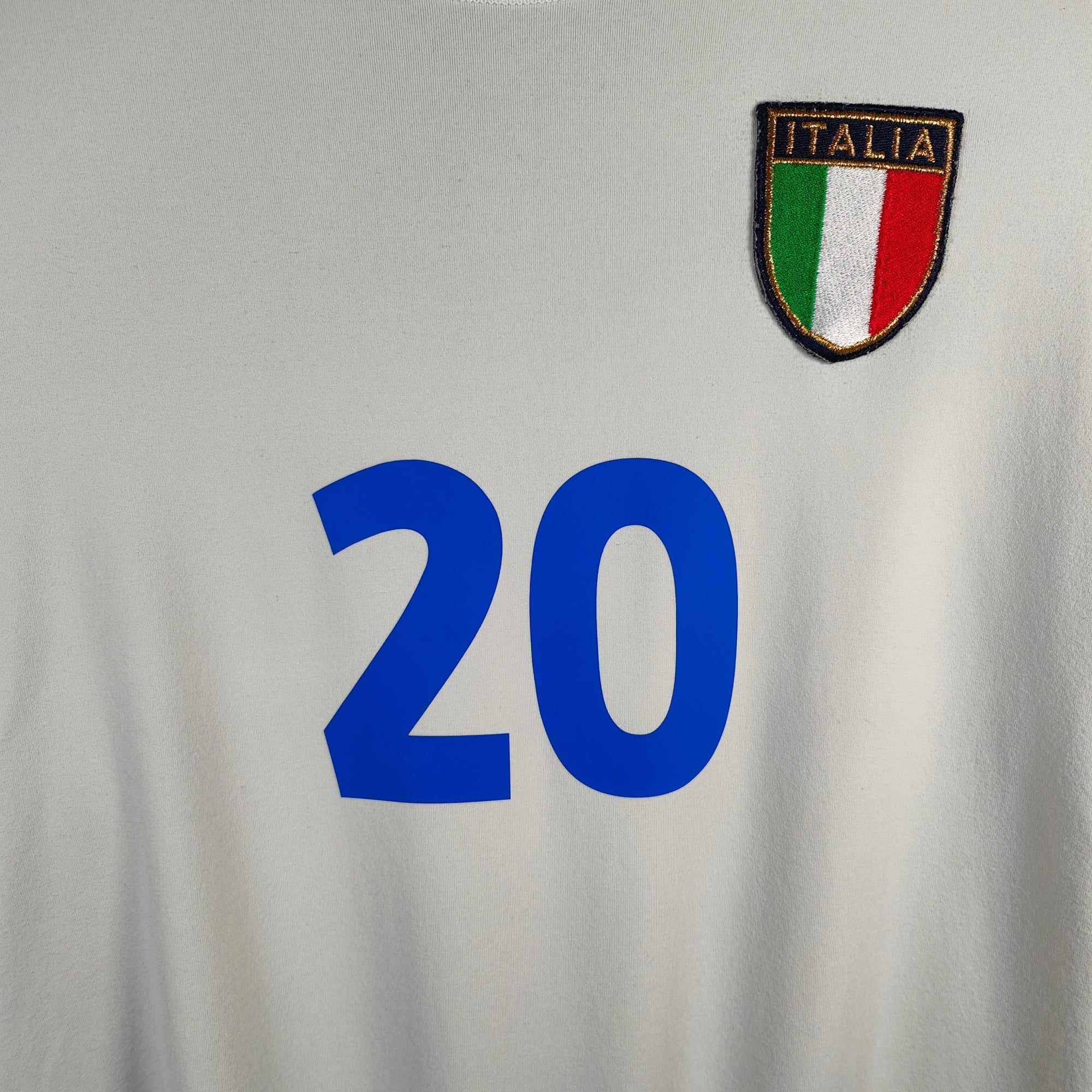 2000 - 01 Italy Away Shirt Totti 20 - 9/10 - (XXL but fit like L - M) - Eternal Pitch