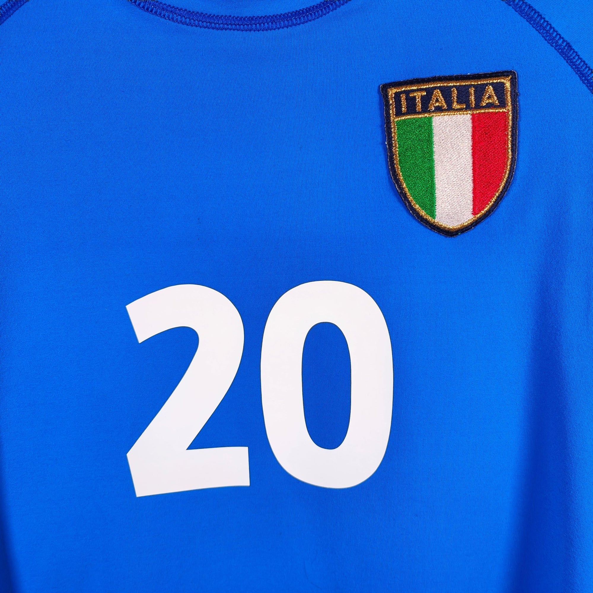 2000 - 01 Italy Home Shirt Totti 20 - 9.5/10 - (M but fit like S - XS) - Eternal Pitch