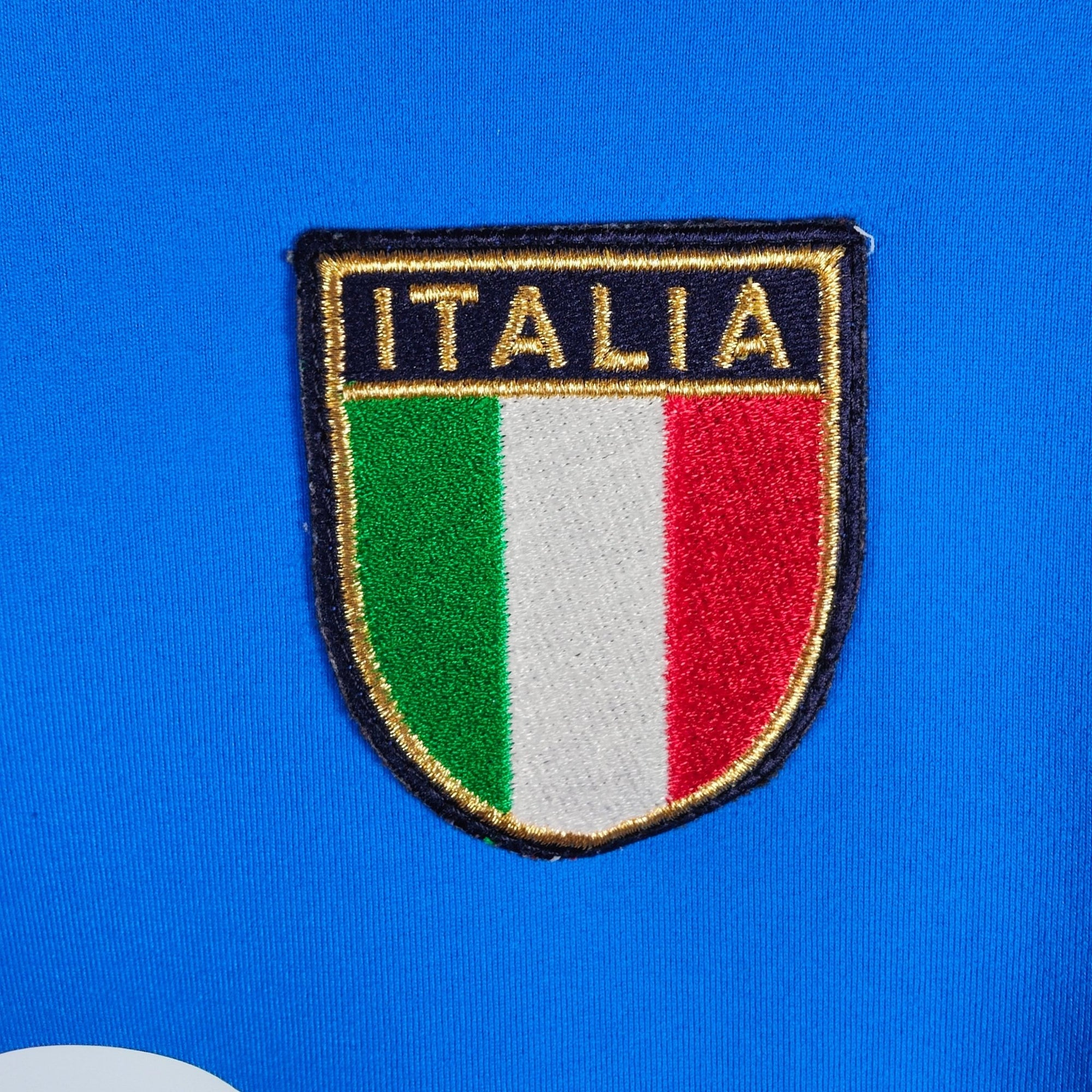 2000 - 01 Italy Home Shirt Totti 20 - 9.5/10 - (XL but fit like L - M) - Eternal Pitch