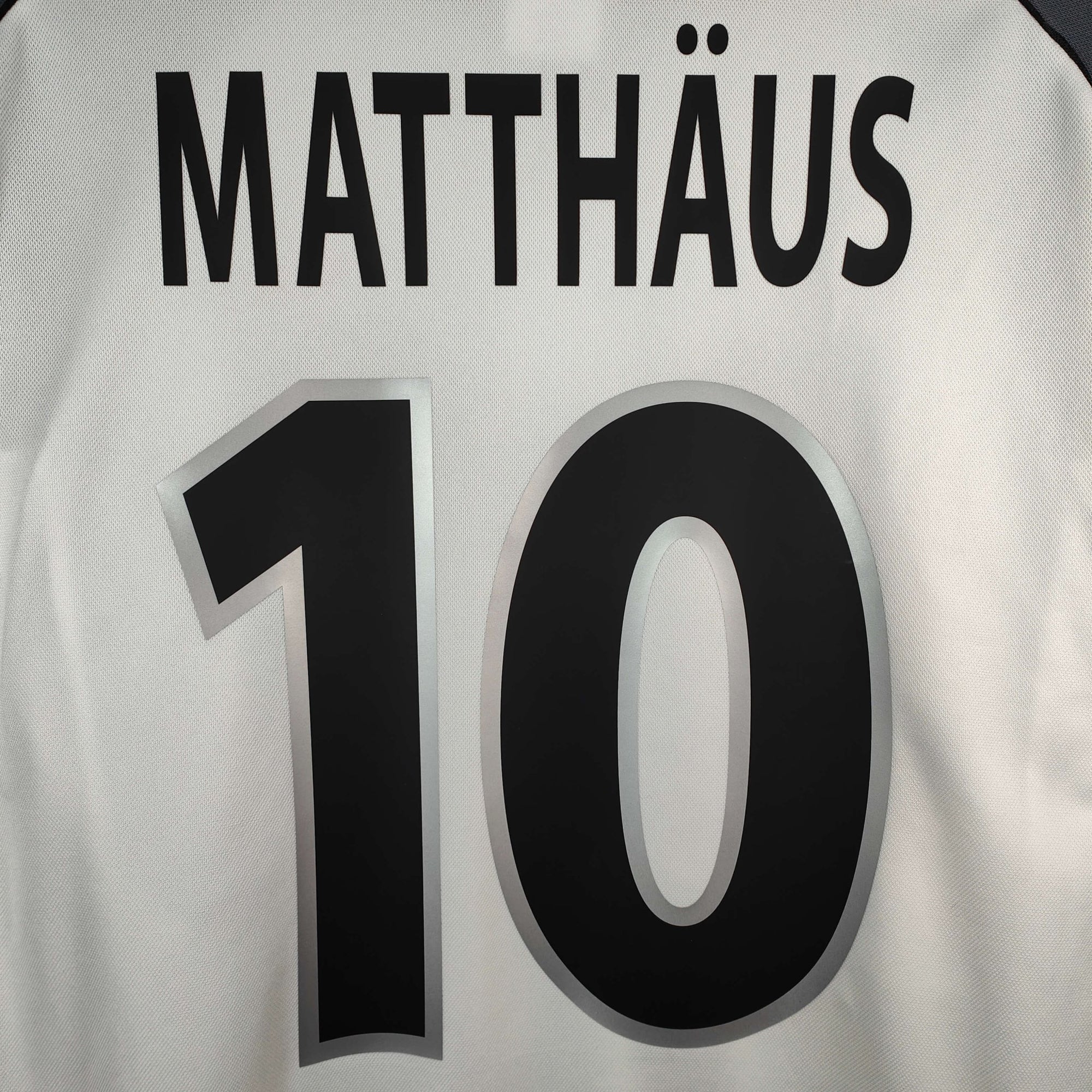 2000 - 02 Germany Home Shirt Matthaus 10 - 9.5/10 - (XL) - Eternal Pitch