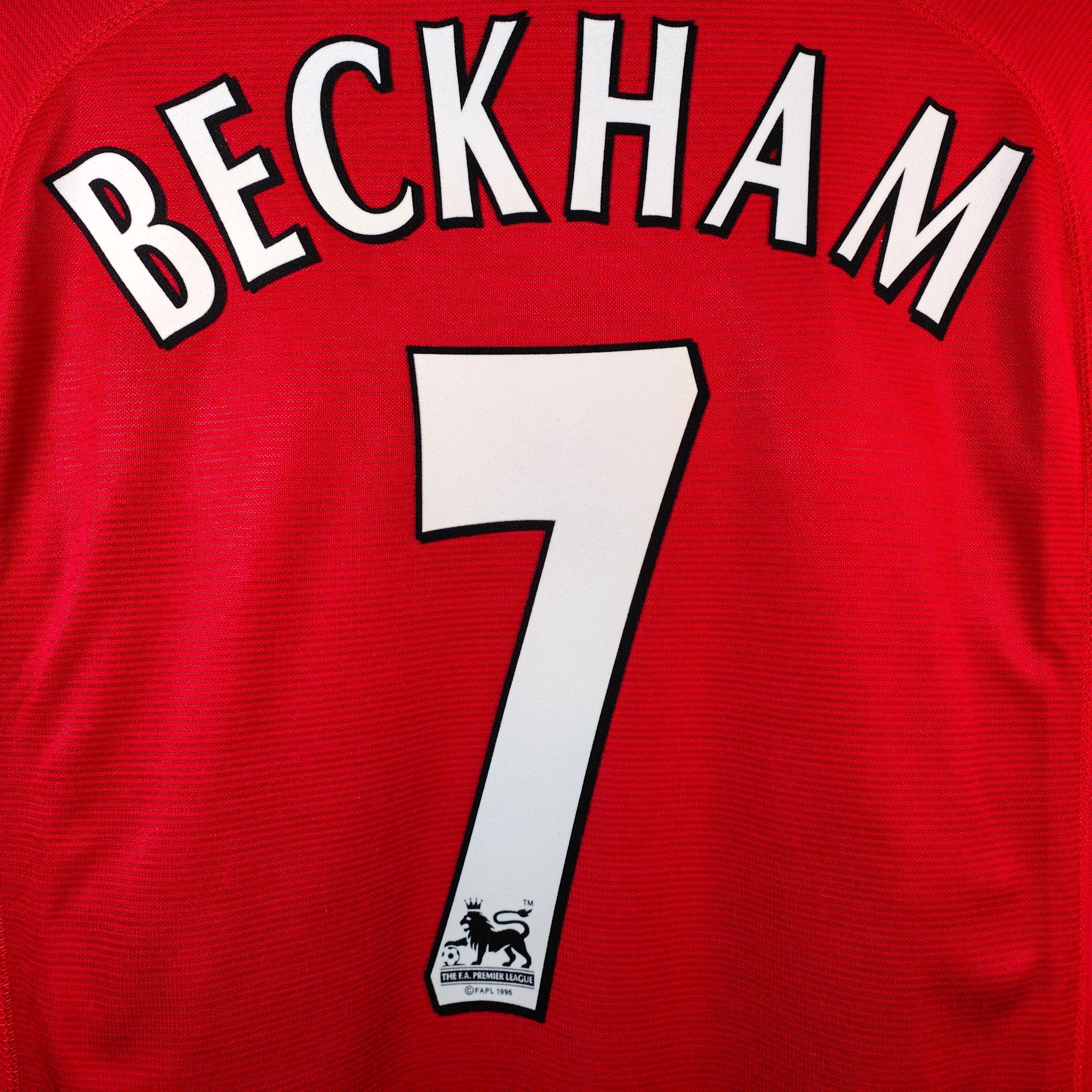 2000 - 02 Manchester United Home Shirt Beckham 7 (L) - Eternal Pitch