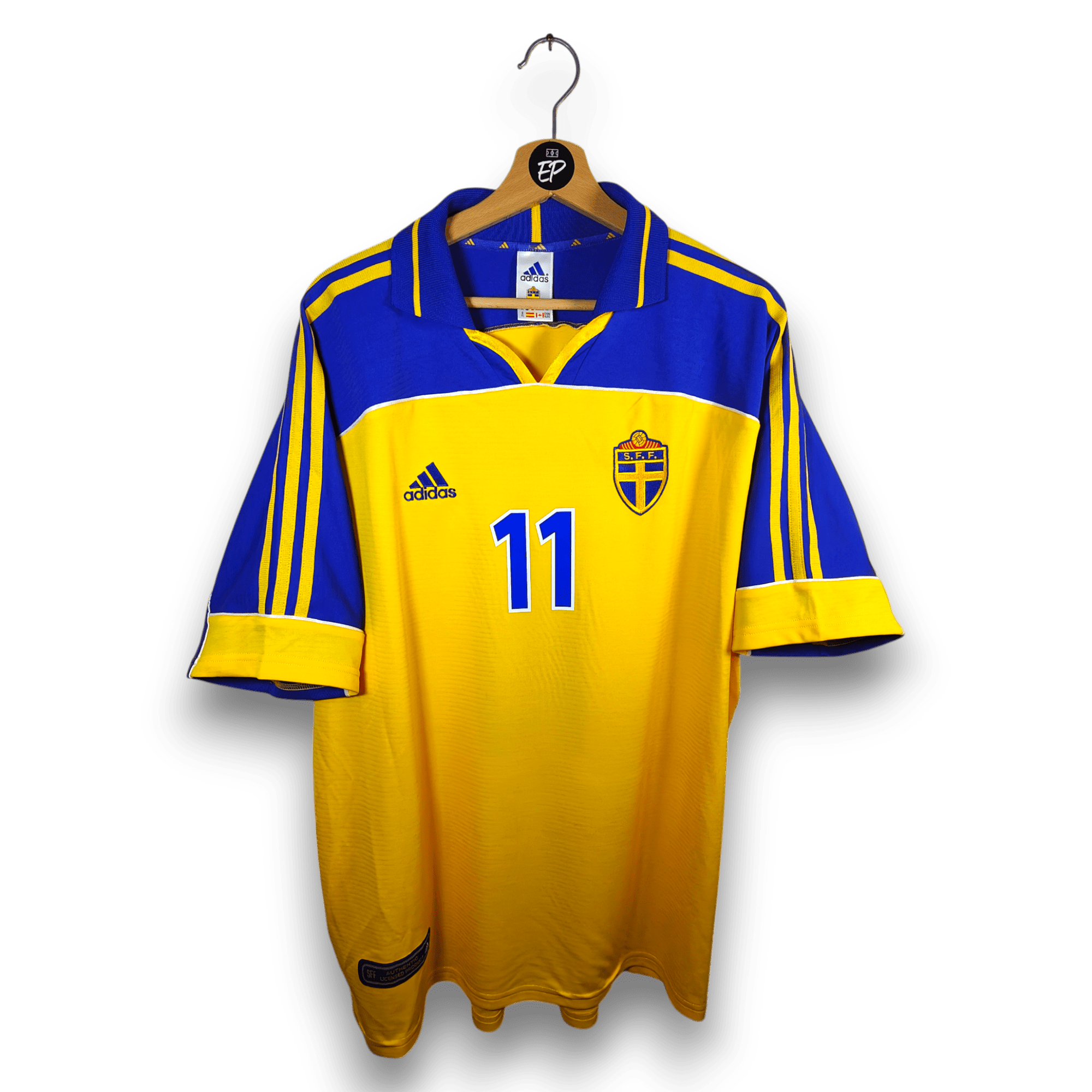 2000 - 02 Sweden Home Shirt Ibrahimovic 11 - 9.5/10 - (XL) - Eternal Pitch