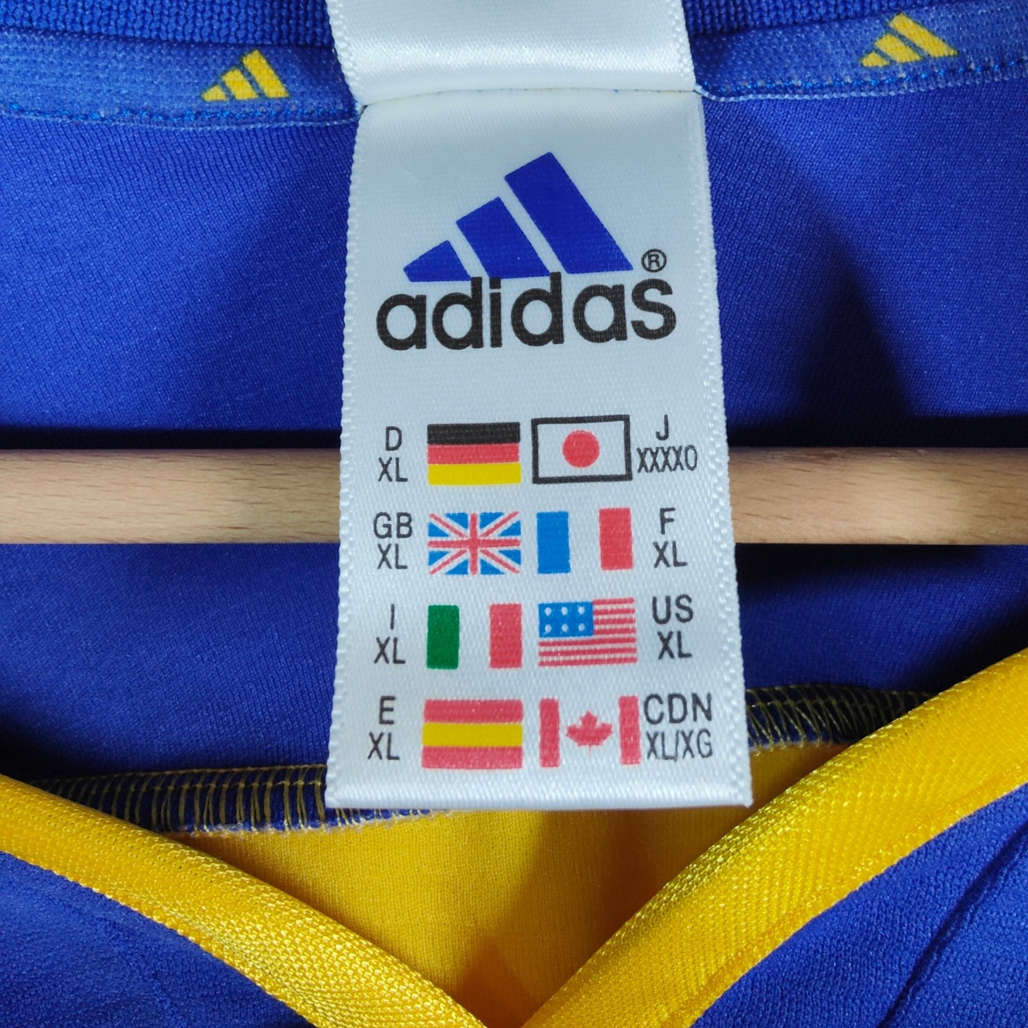 2000 - 02 Sweden Home Shirt Ibrahimovic 11 - 9.5/10 - (XL) - Eternal Pitch