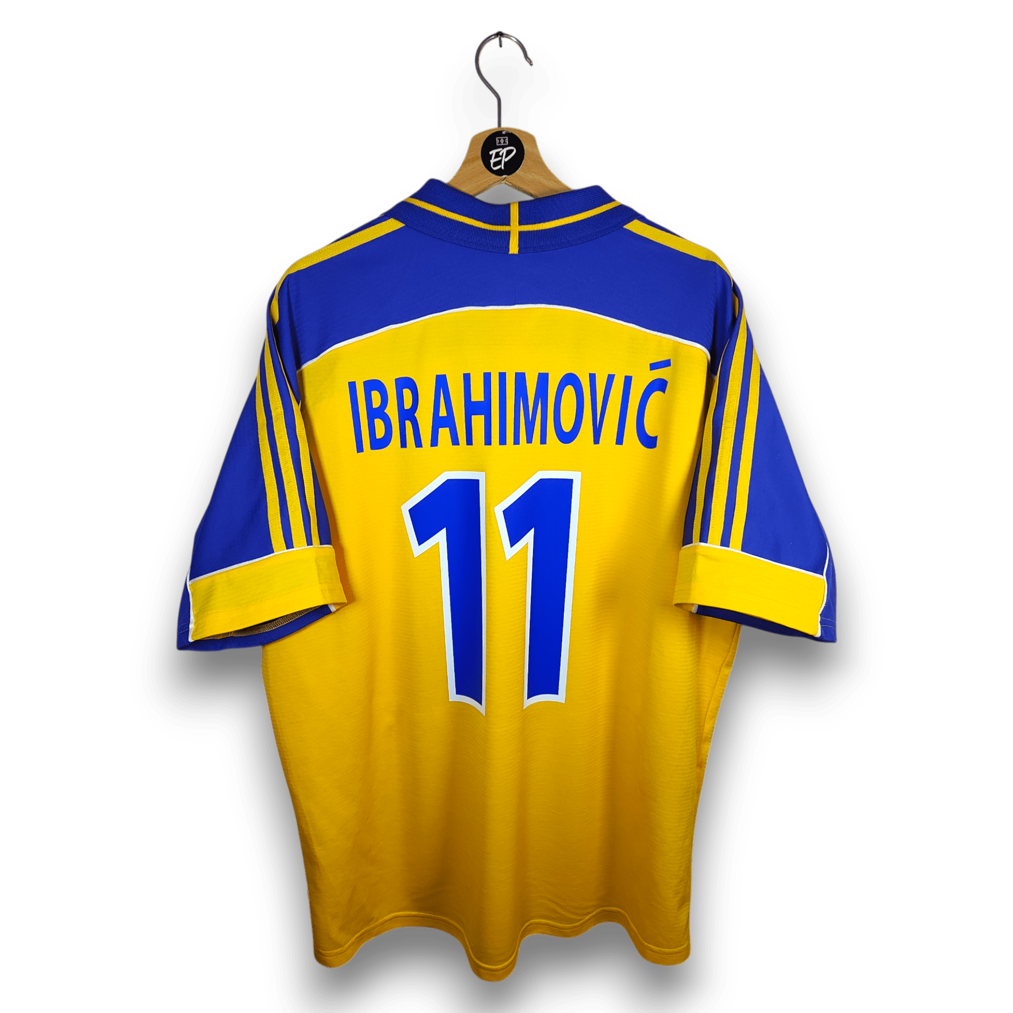 2000 - 02 Sweden Home Shirt Ibrahimovic 11 - 9.5/10 - (XL) - Eternal Pitch