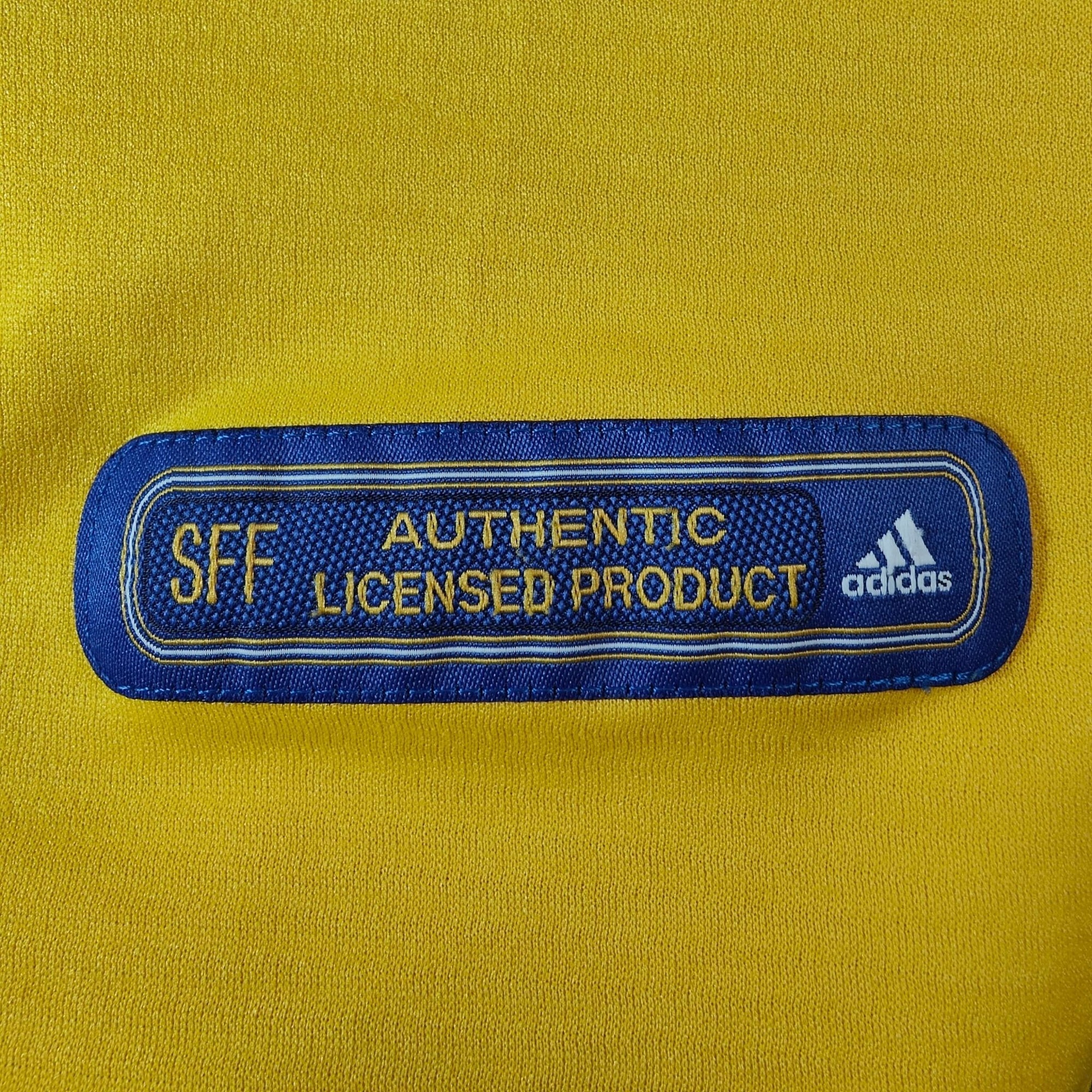 2000 - 02 Sweden Home Shirt Ibrahimovic 11 - 9.5/10 - (XL) - Eternal Pitch