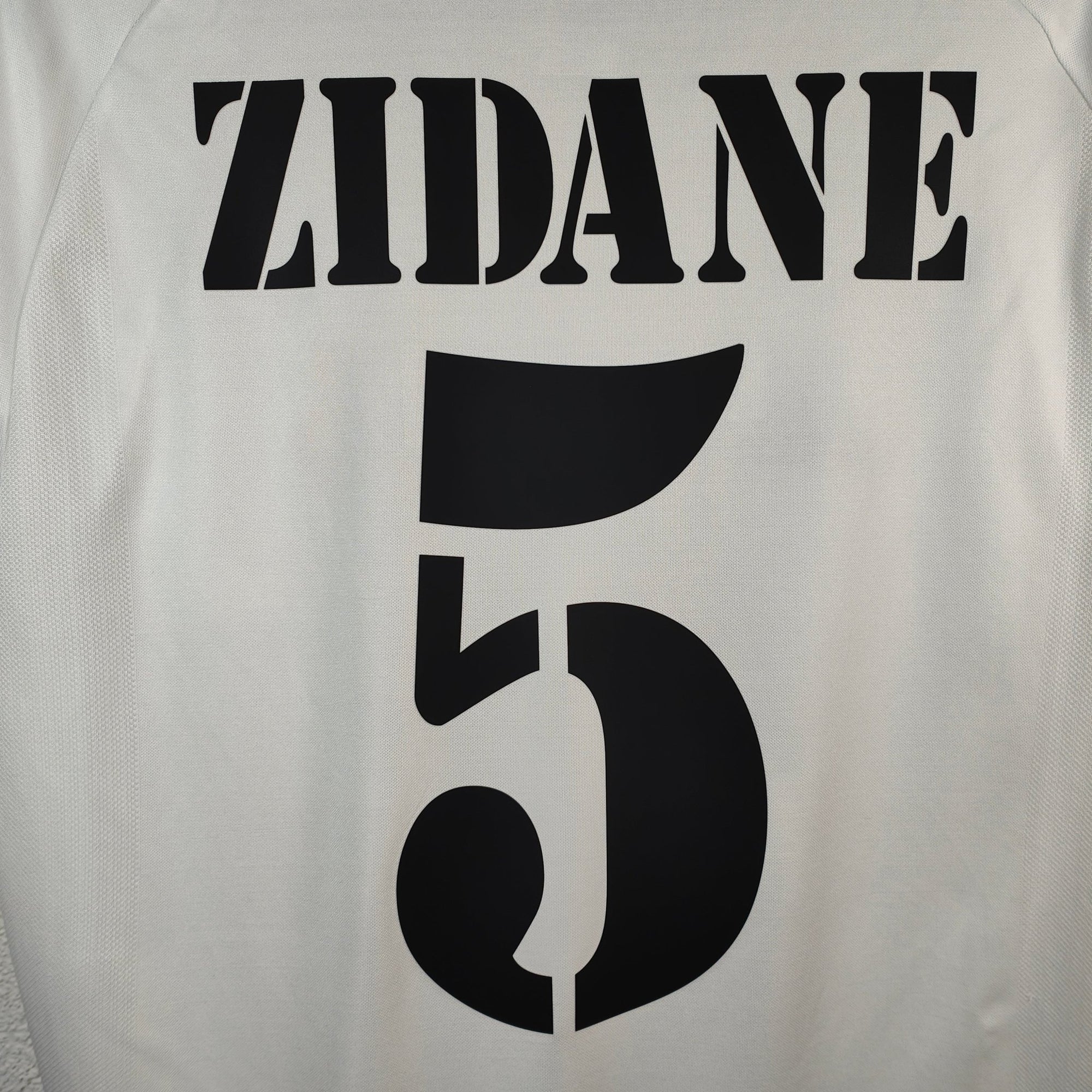 2001 - 02 Real Madrid Home Shirt Zidane 5 - 7.5/10 - (S) - Eternal Pitch