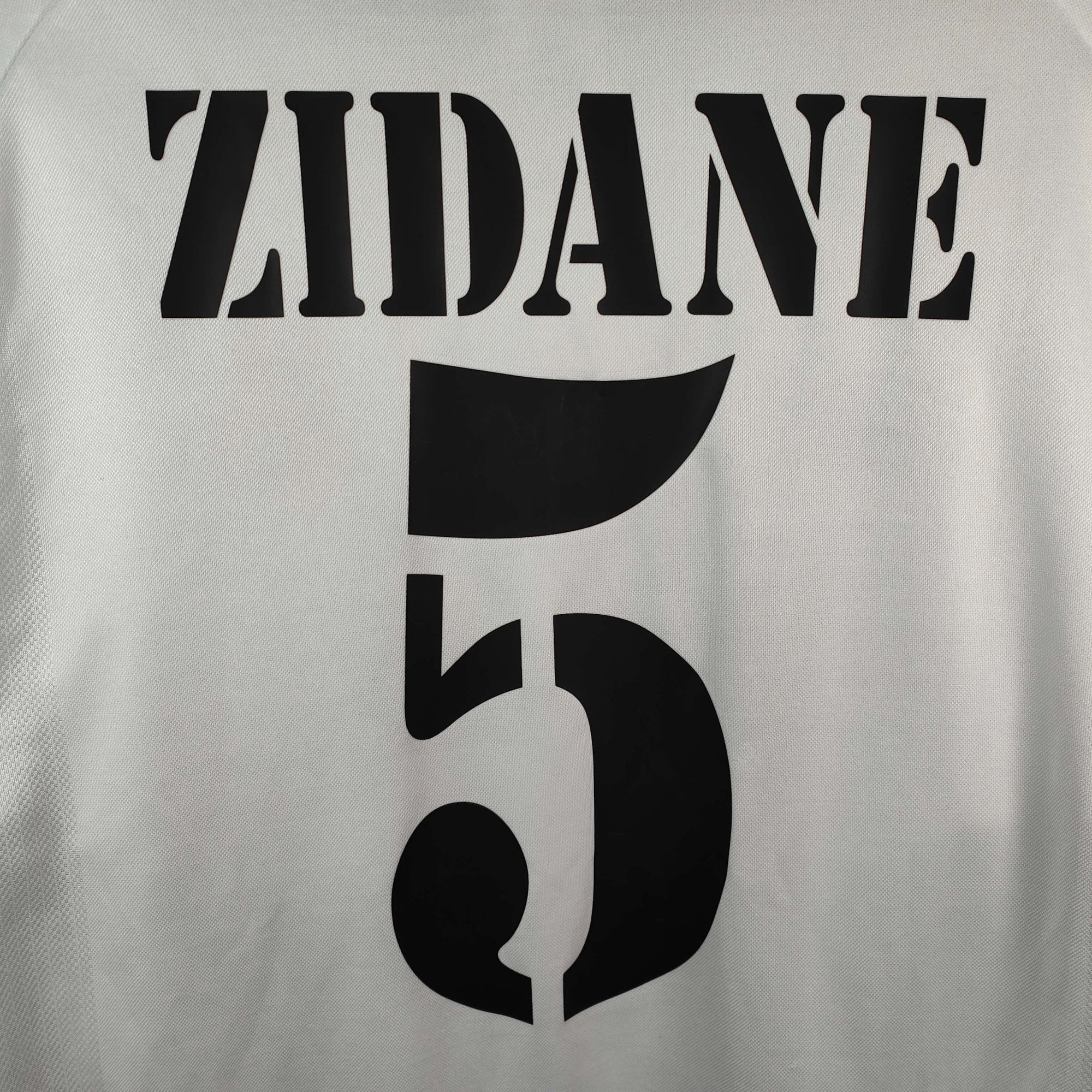 2001 - 02 Real Madrid Home Shirt Zidane 5 - 9/10 - (M) - Eternal Pitch
