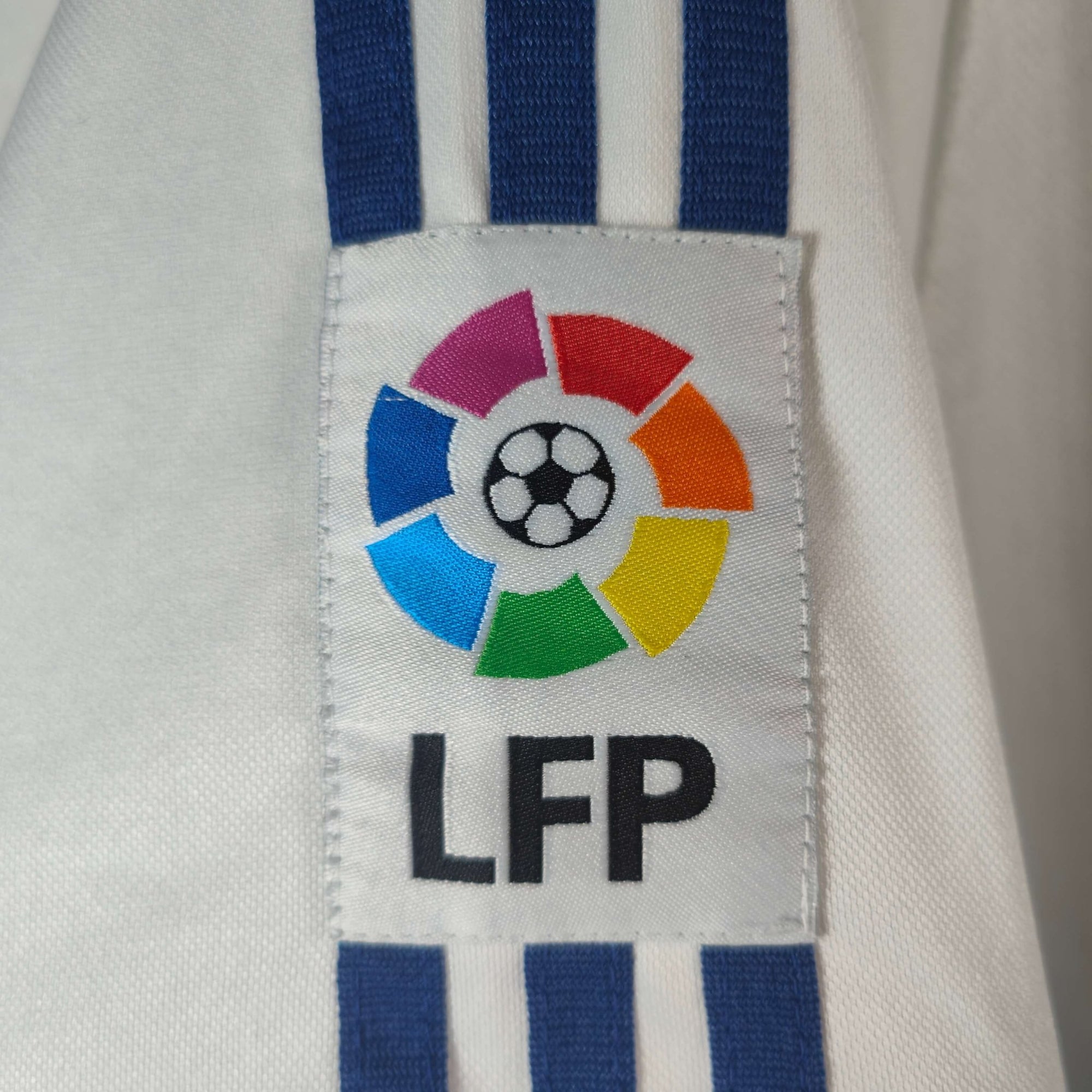 2001 - 02 Real Madrid Home Shirt Zidane 5 - 9/10 - (M) - Eternal Pitch