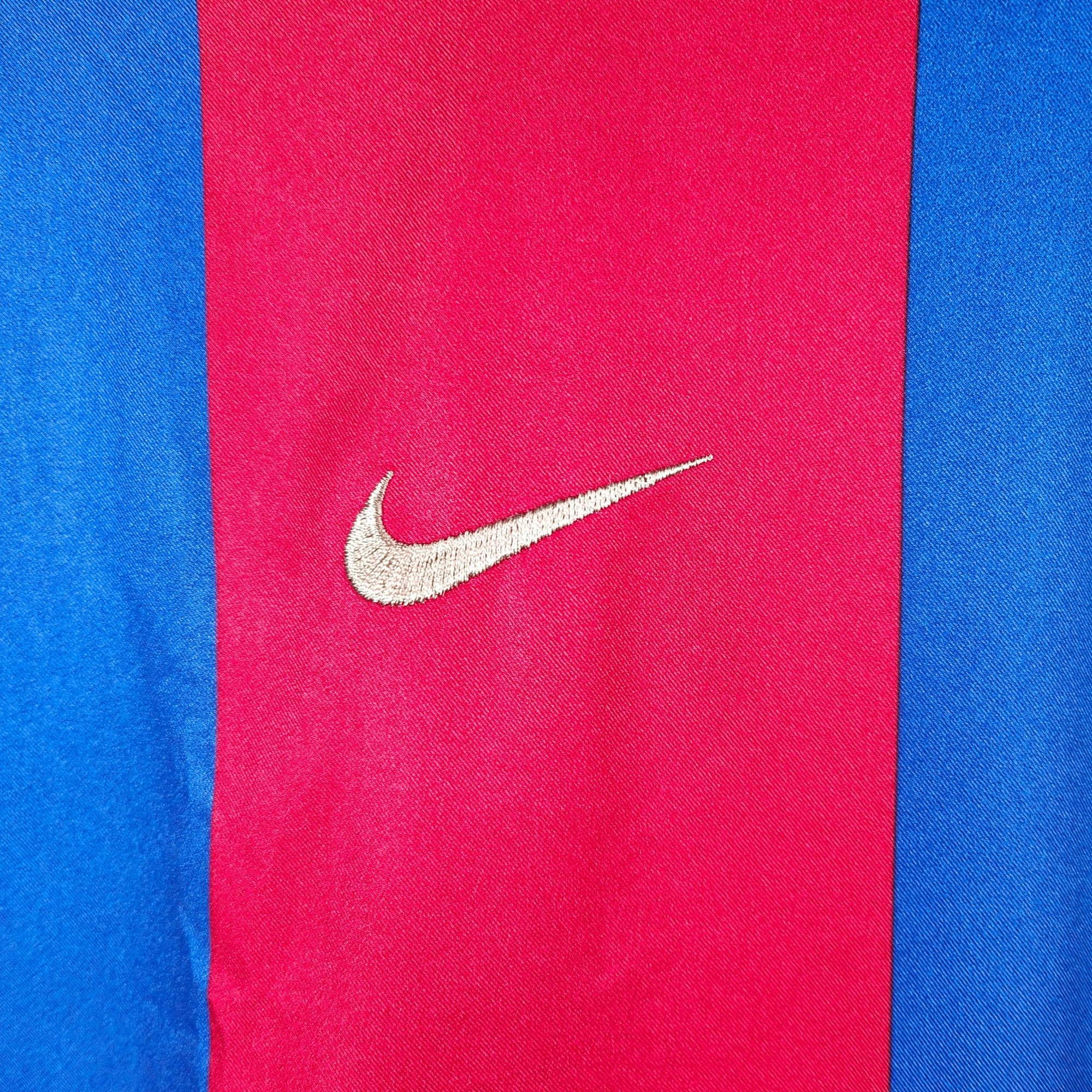 2002 - 03 FC Barcelona Home Shirt Iniesta 34 - 9/10 - (L) - Eternal Pitch